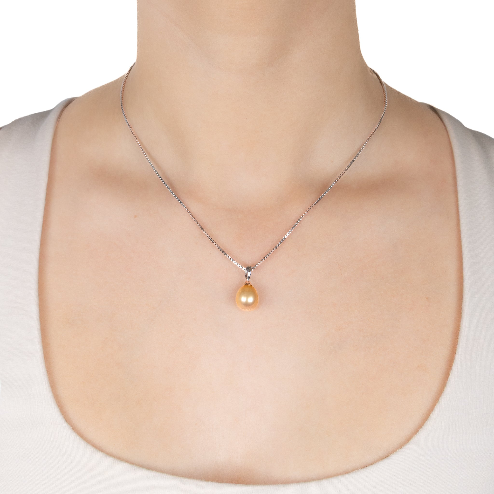 Sterling Silver South Sea Cultured 9-10mm Pearl Pendant on a model