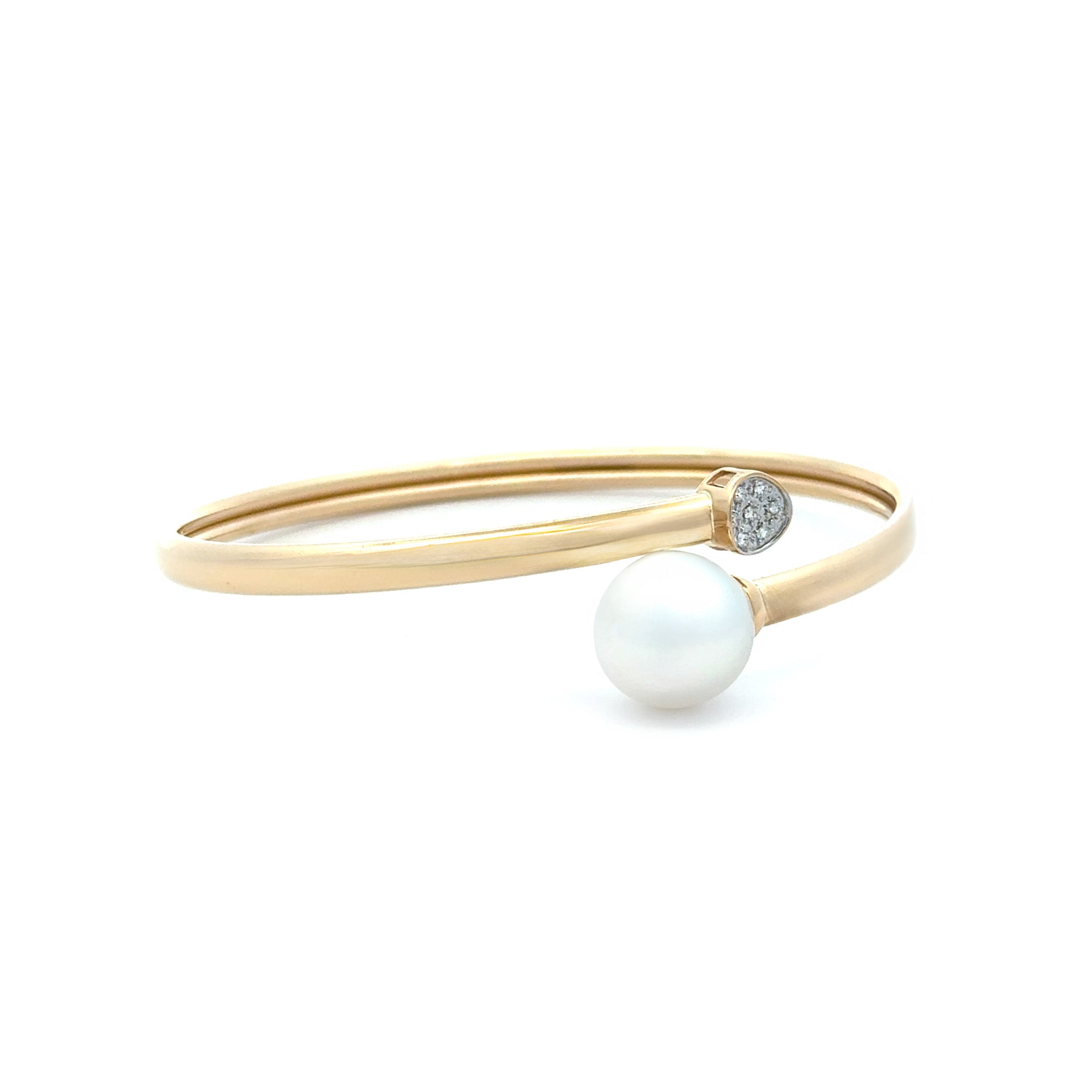 18K Yellow Gold Australian South Sea 12-13 mm Cultured Pearl and Diamond Bangle side view