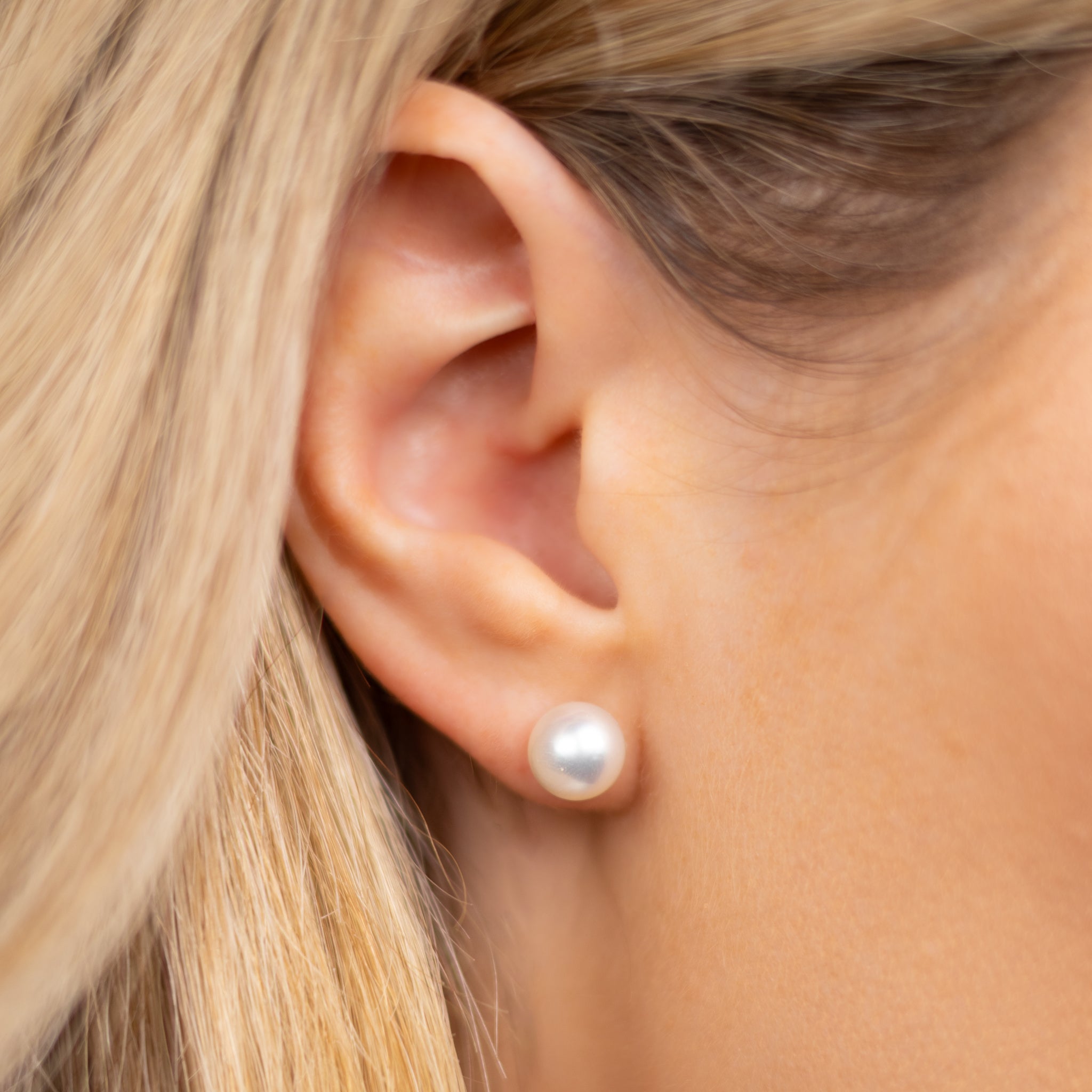 18K White Gold Australian South Sea Cultured Pearl Stud Earrings