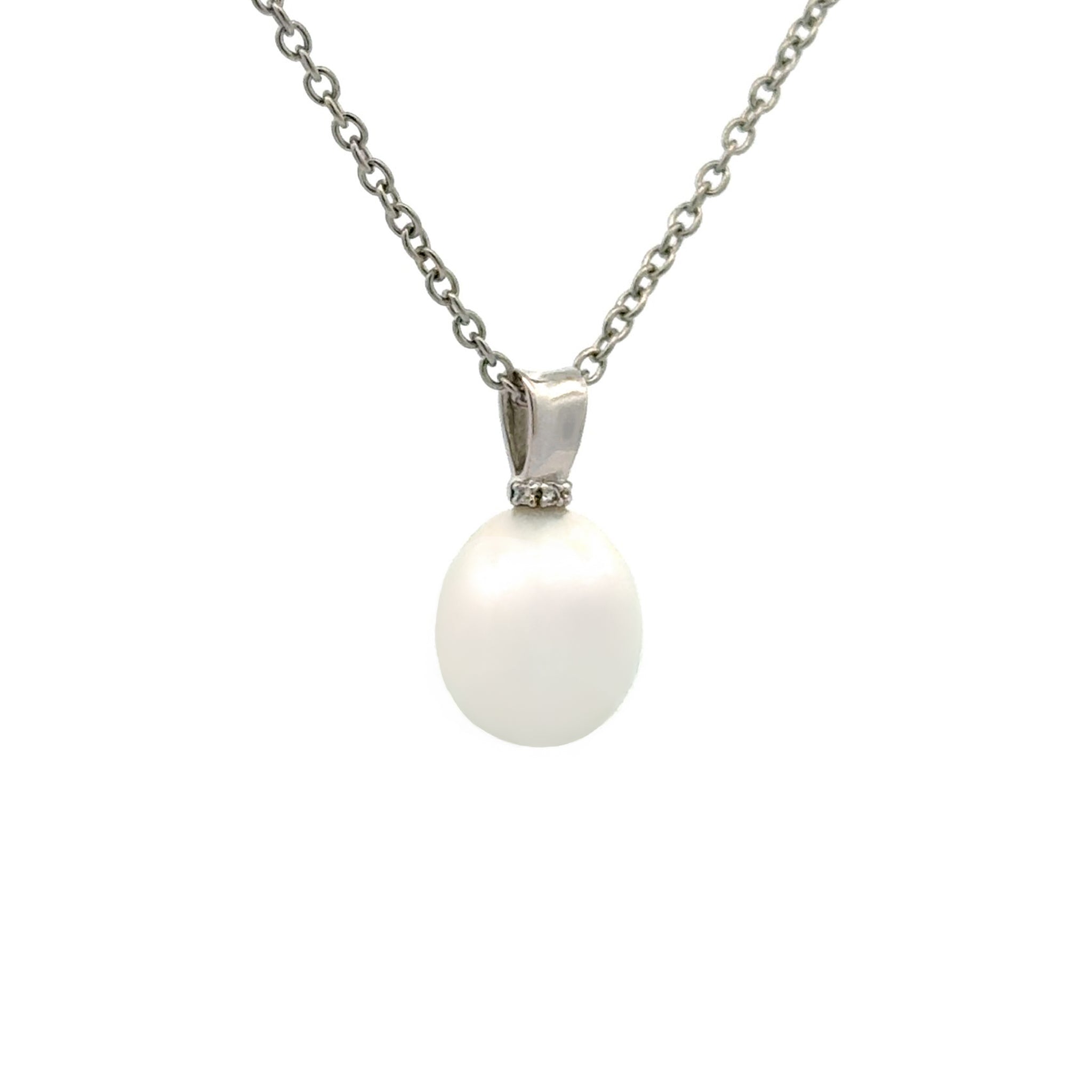 18K White Gold Australian South Sea 10-11mm Cultured Pearl and Diamond Pendant side view