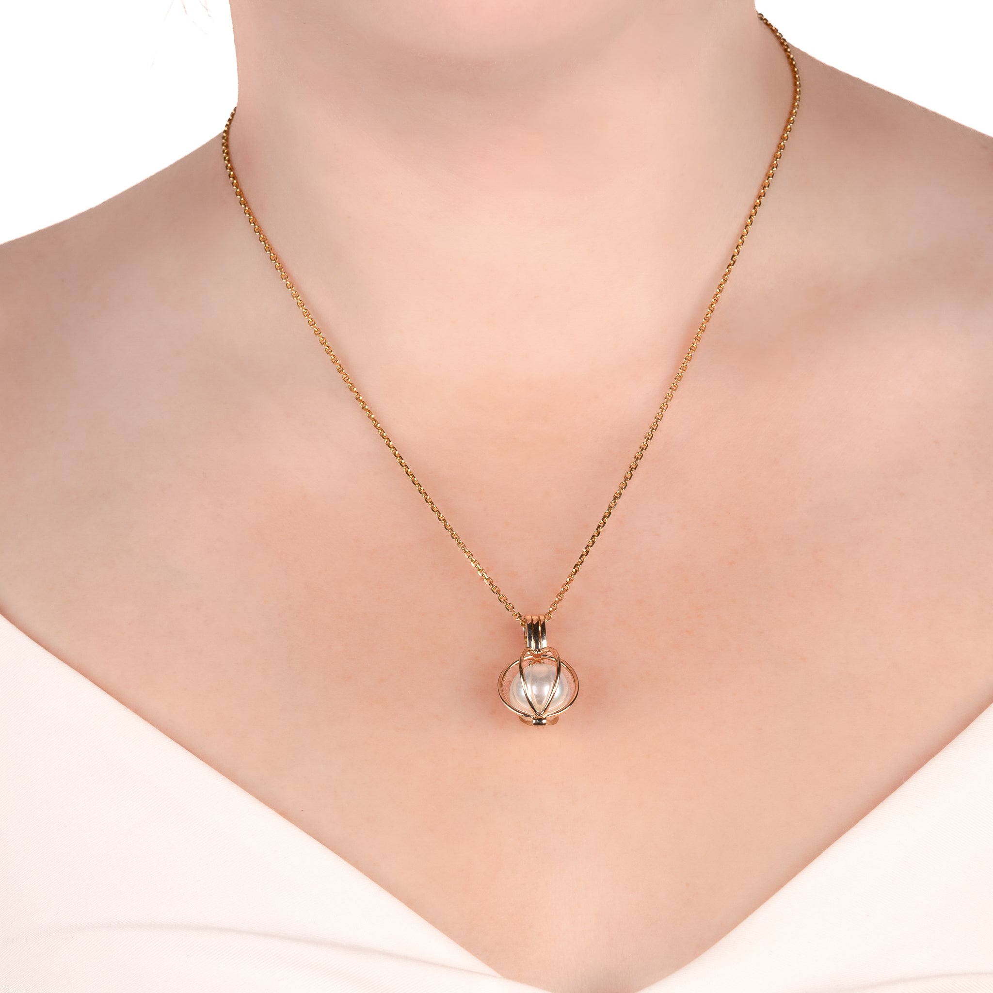 9K Yellow Gold Australian South Sea Cultured 10-11mm Pearl Cage Pendant on a model