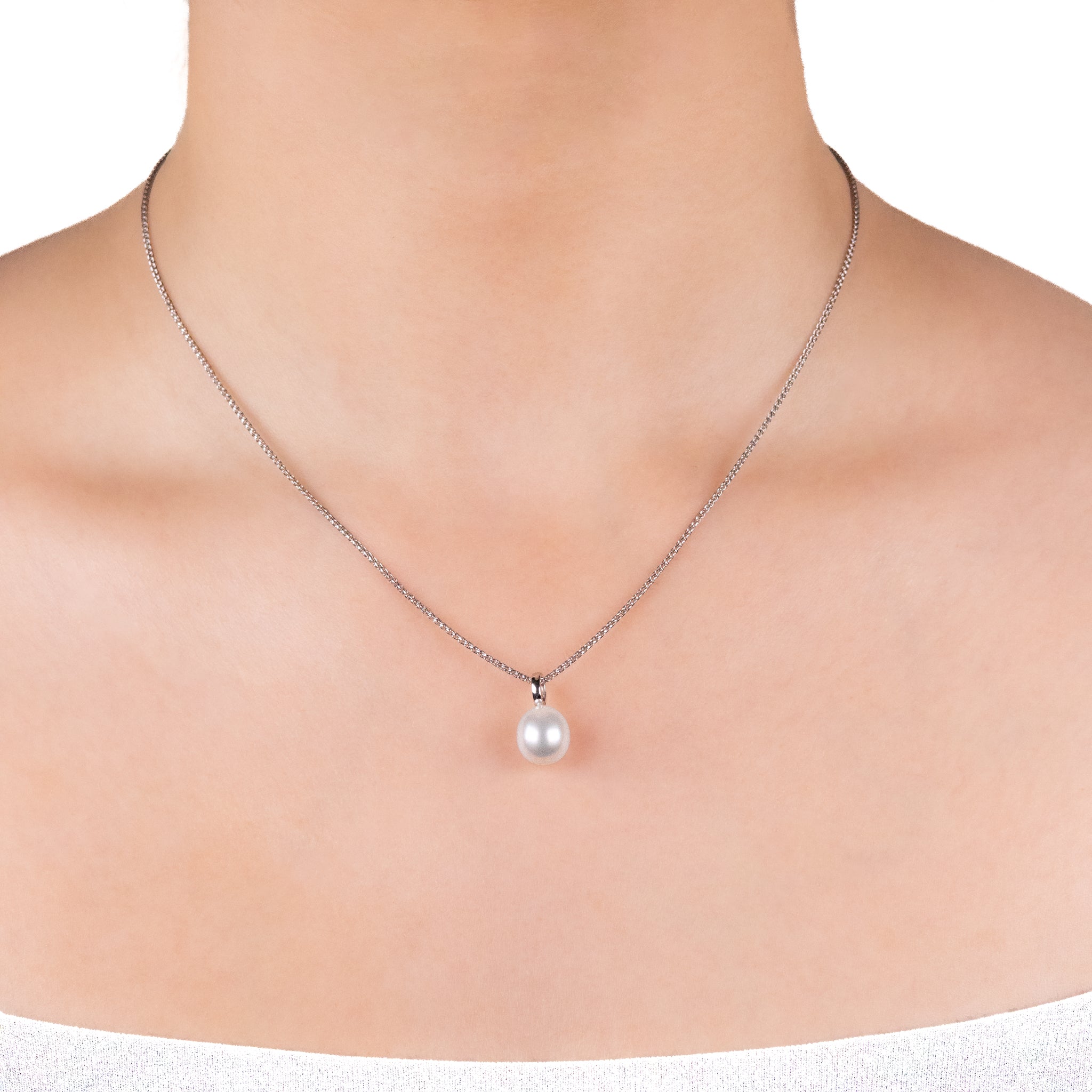 9K White Gold Australian South Sea 9-10 mm Cultured Pearl Pendant worn by a model with a white background