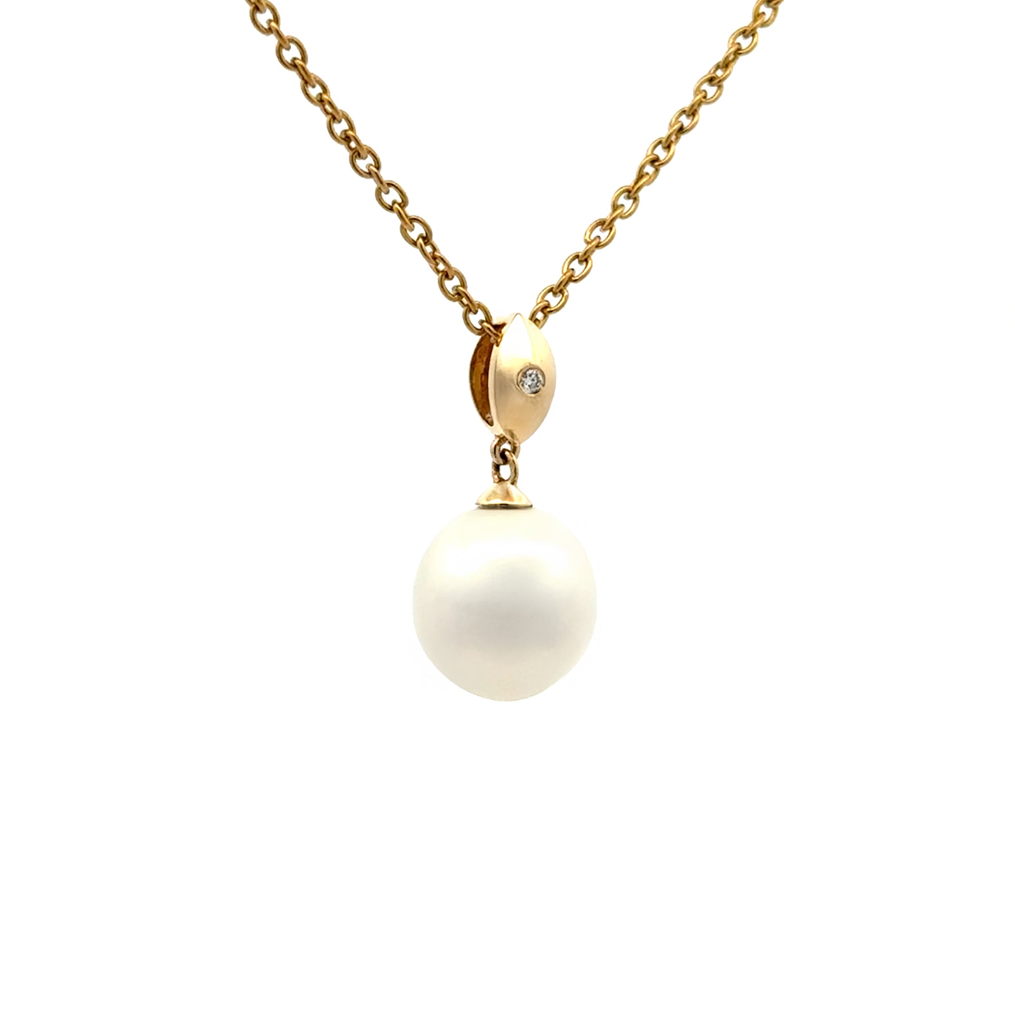 18K Yellow Gold Australian South Sea 10-11 mm Cultured Pearl and Diamond Pendant side view