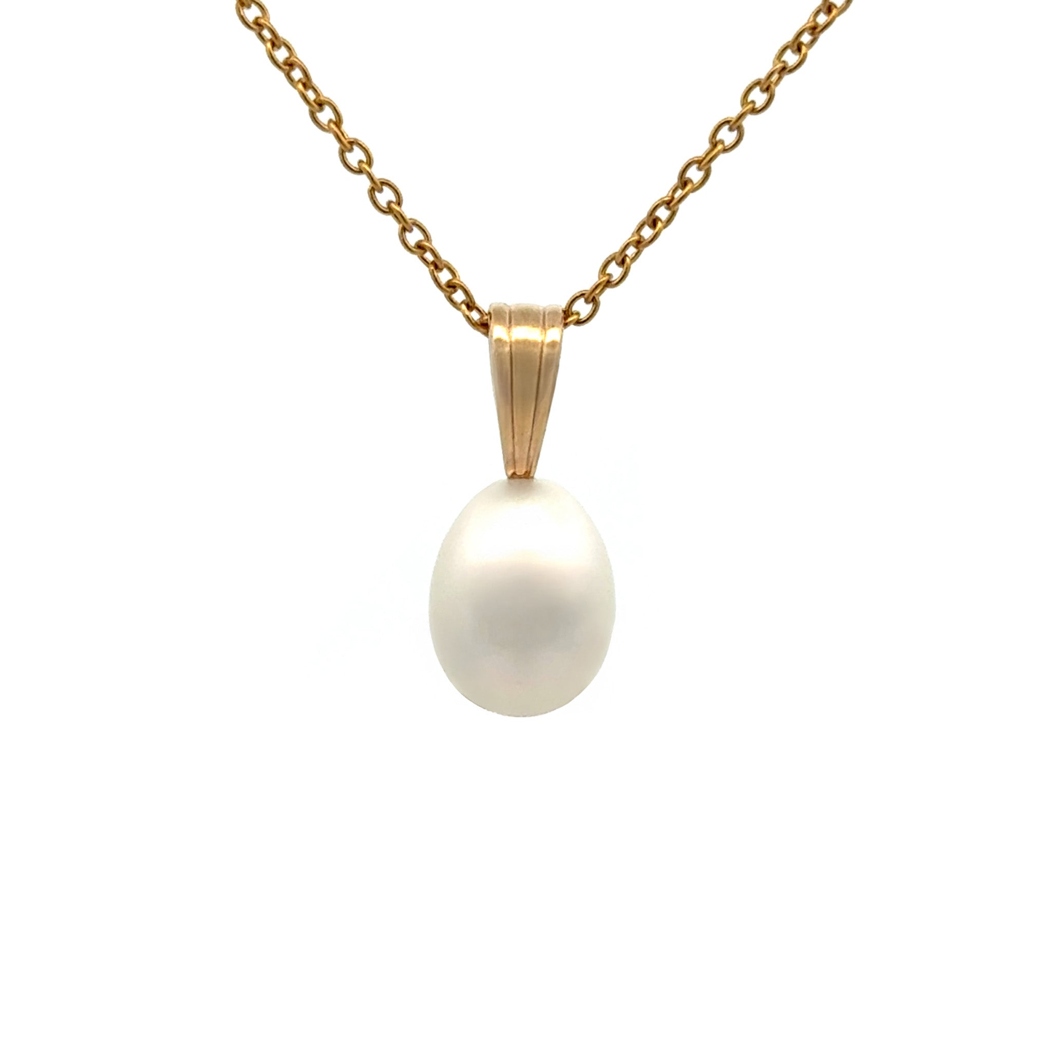 9K Yellow Gold Australian South Sea 9-10 mm Cultured Pearl Pendant front view