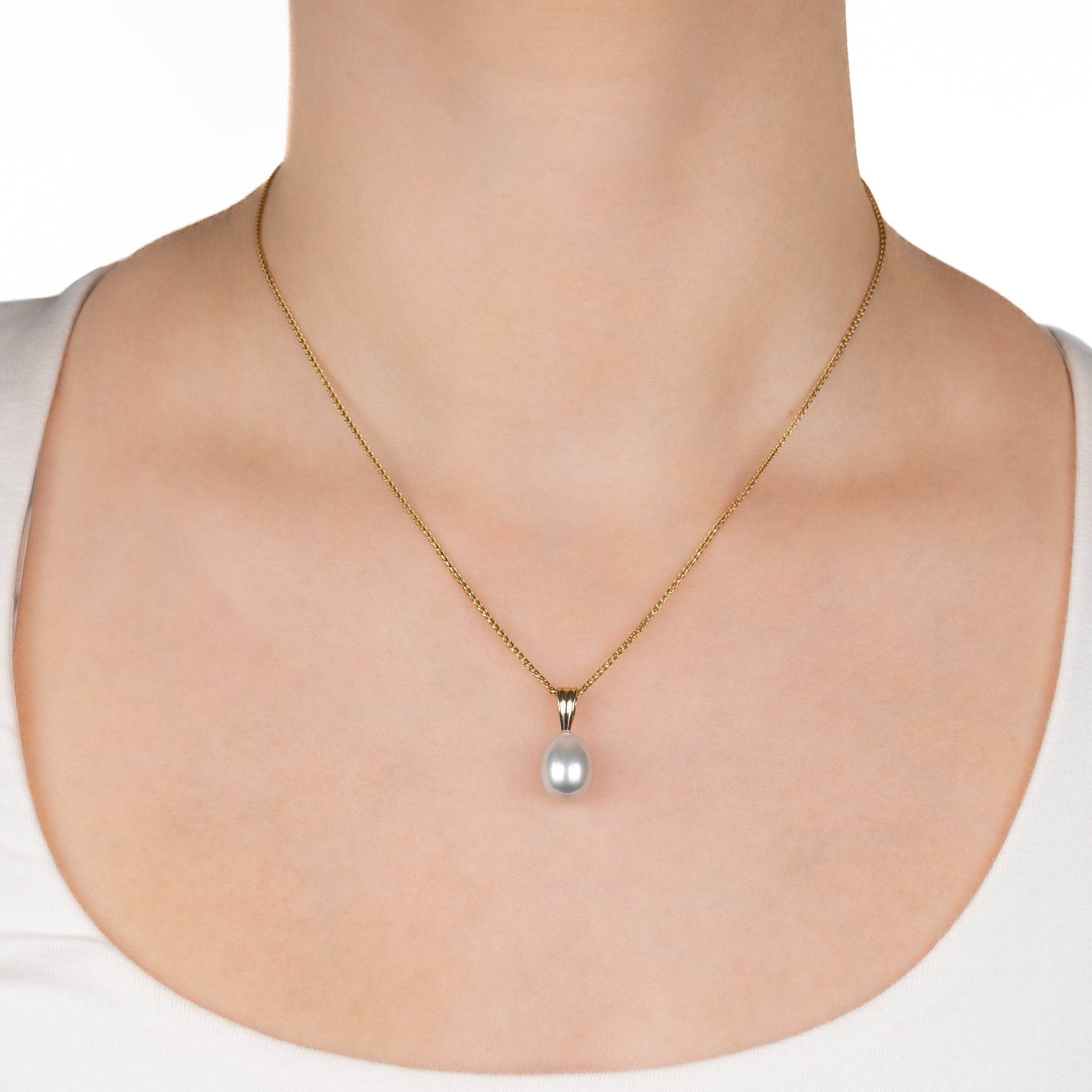 9K Yellow Gold Australian South Sea 9-10 mm Cultured Pearl Pendant