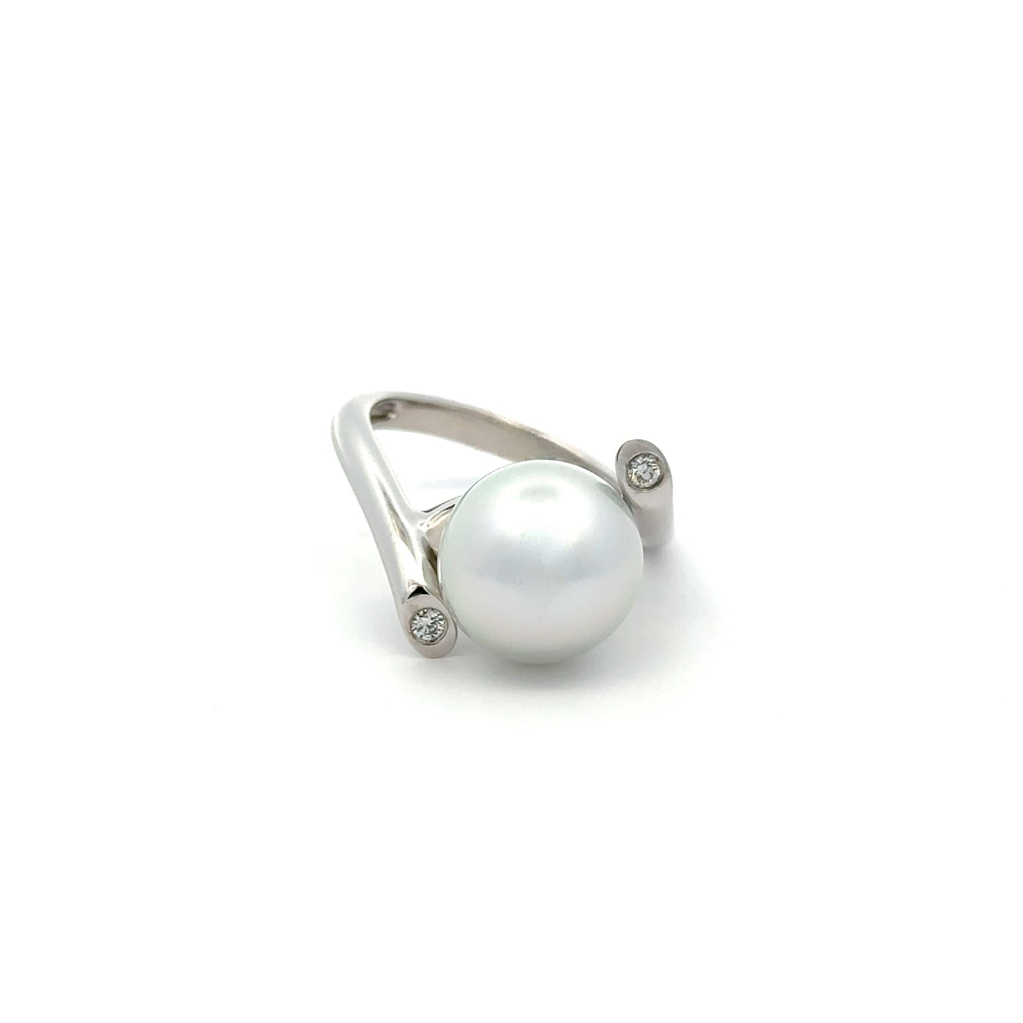 9K White Gold Australian South Sea Cultured 12 - 13 mm Pearl and Diamond Ring