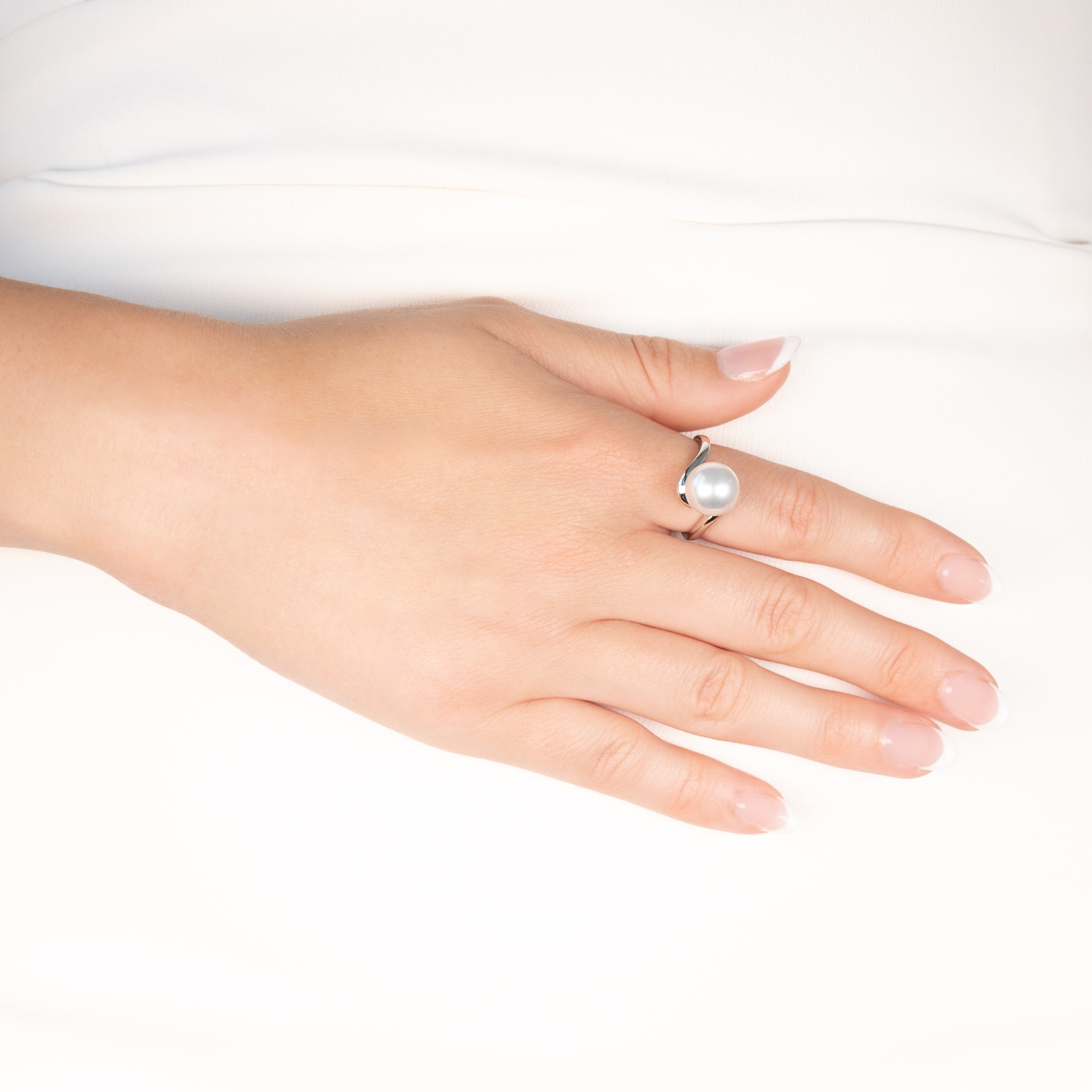 9K White Gold Australian South Sea 10-11 mm Cultured Pearl Ring