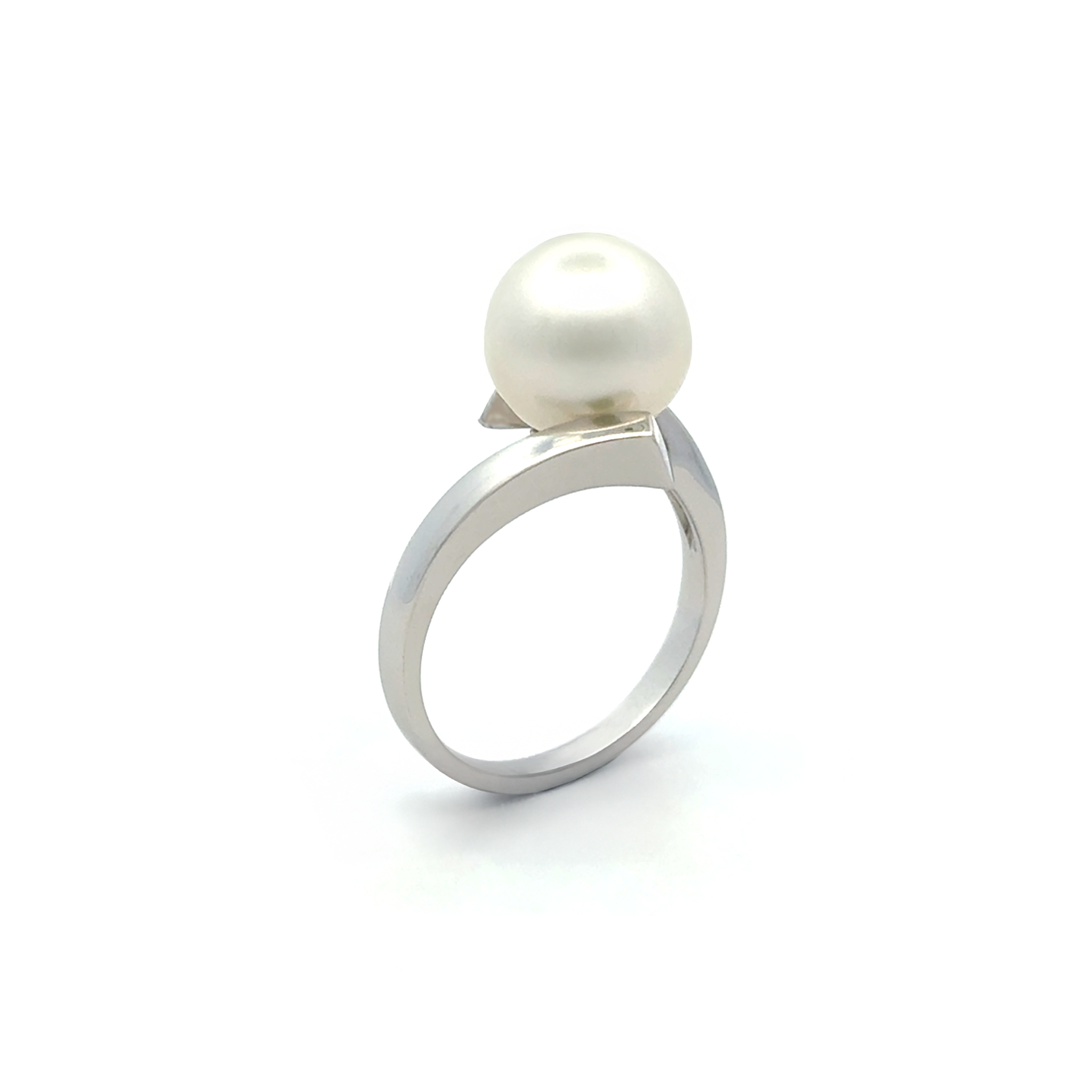 18K White Gold Australian South Sea 10-11 mm Cultured Pearl Ring side view