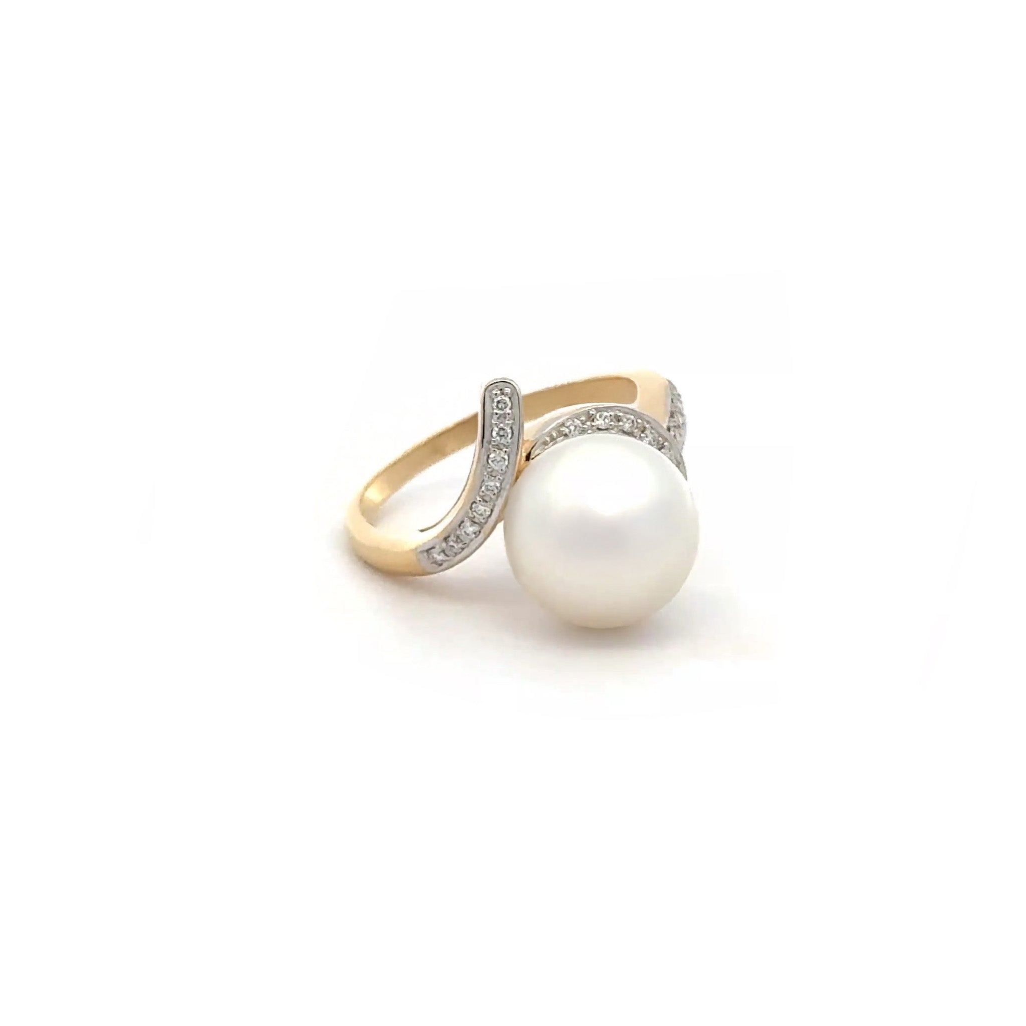 18K Yellow Gold Australian South Sea 10-11 mm Cultured Pearl and Diamond Ring front view