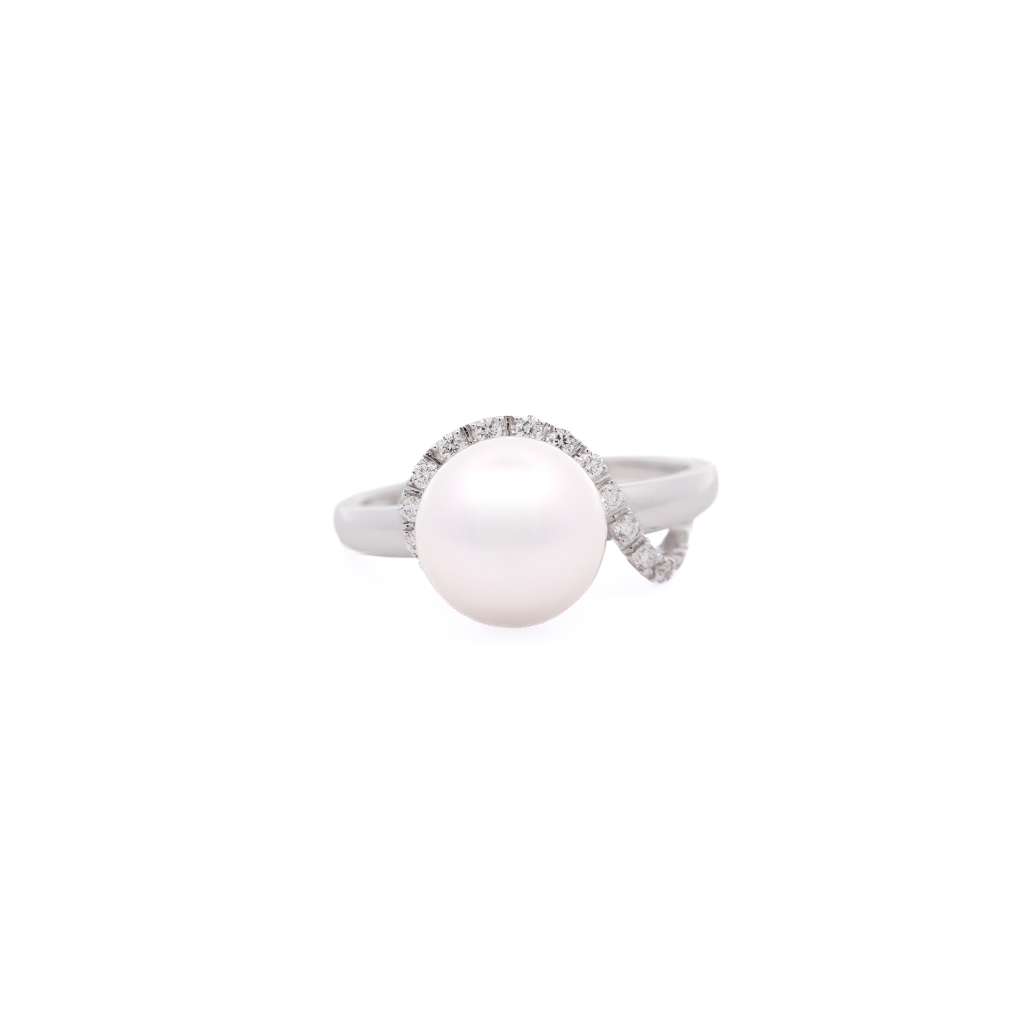 18K White Gold Australian South Sea 9-10 mm Cultured Pearl and Diamond Ring front view