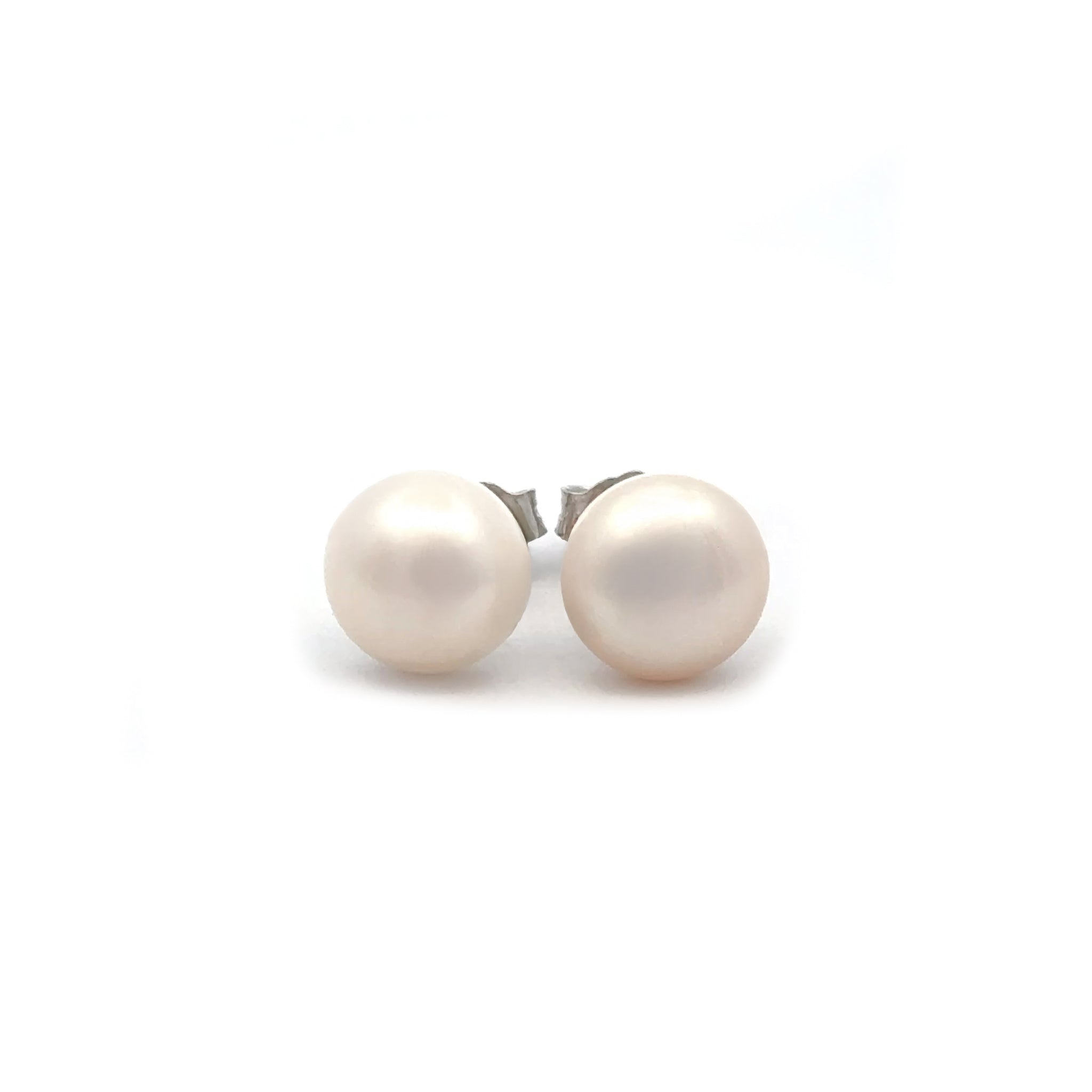 Sterling Silver Freshwater Pearl 8-9 mm Stud Earrings front view
