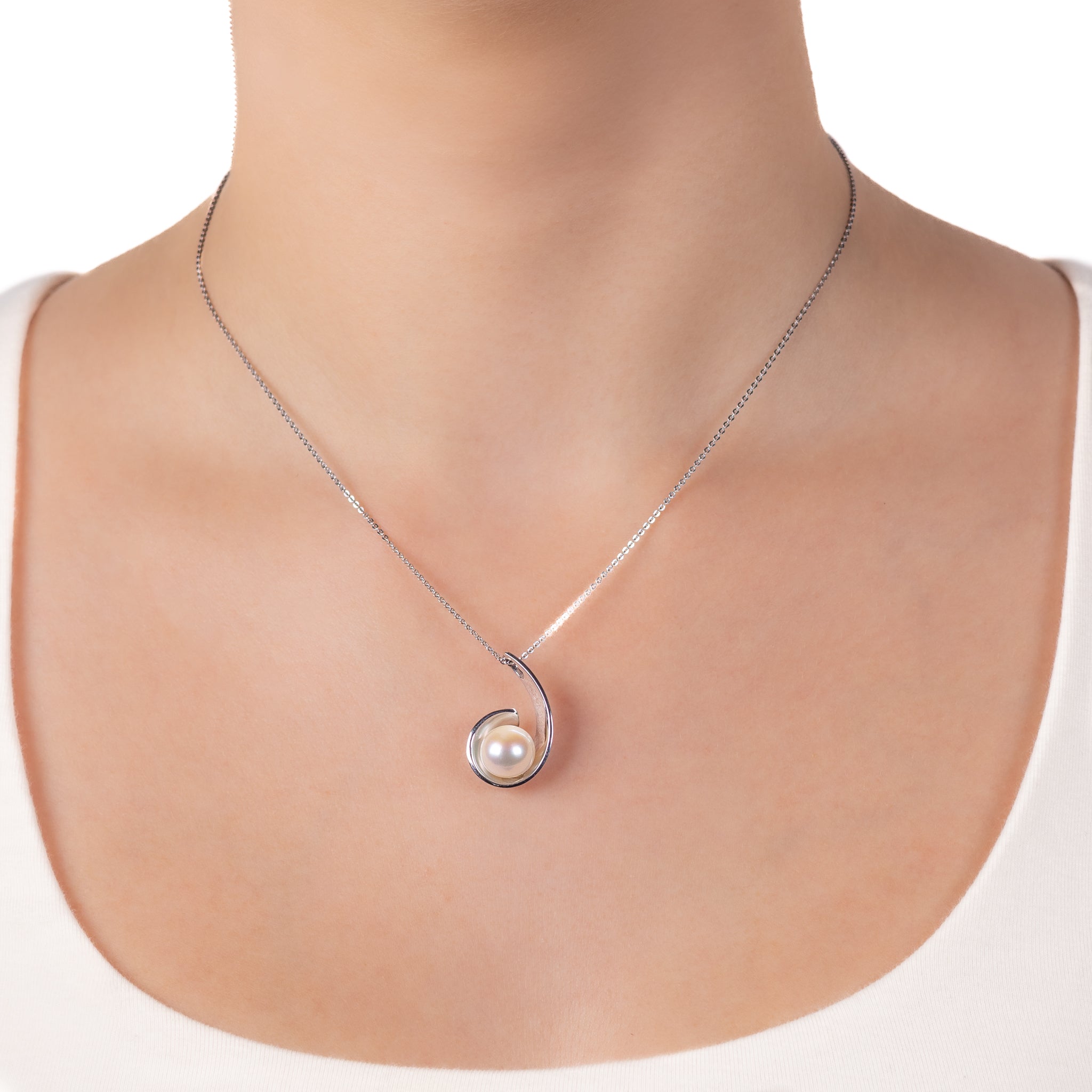 Sterling Silver Freshwater Pearl White 9.5mm Pendant worn on a model