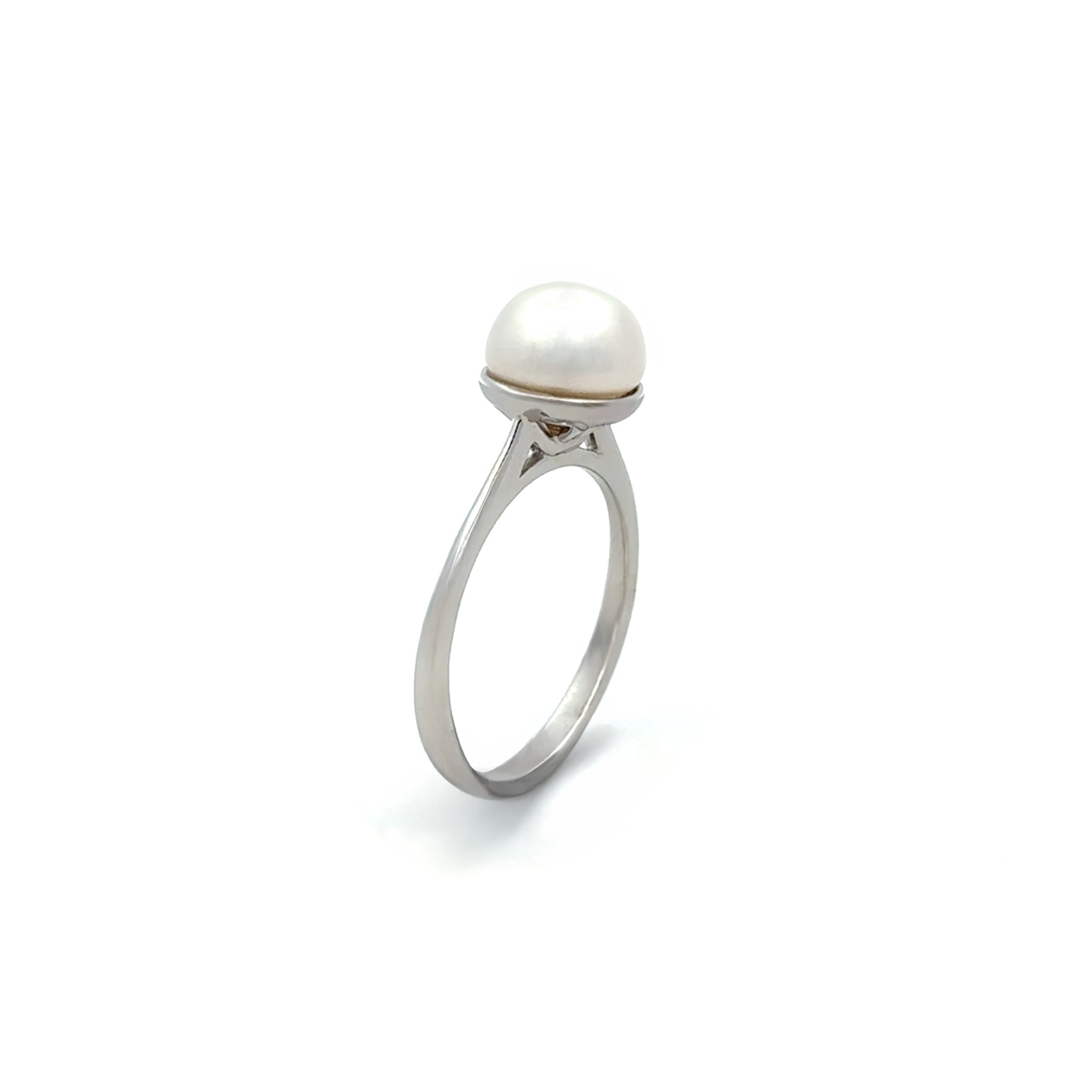 Sterling Silver Freshwater Pearl 9-10mm Ring side view