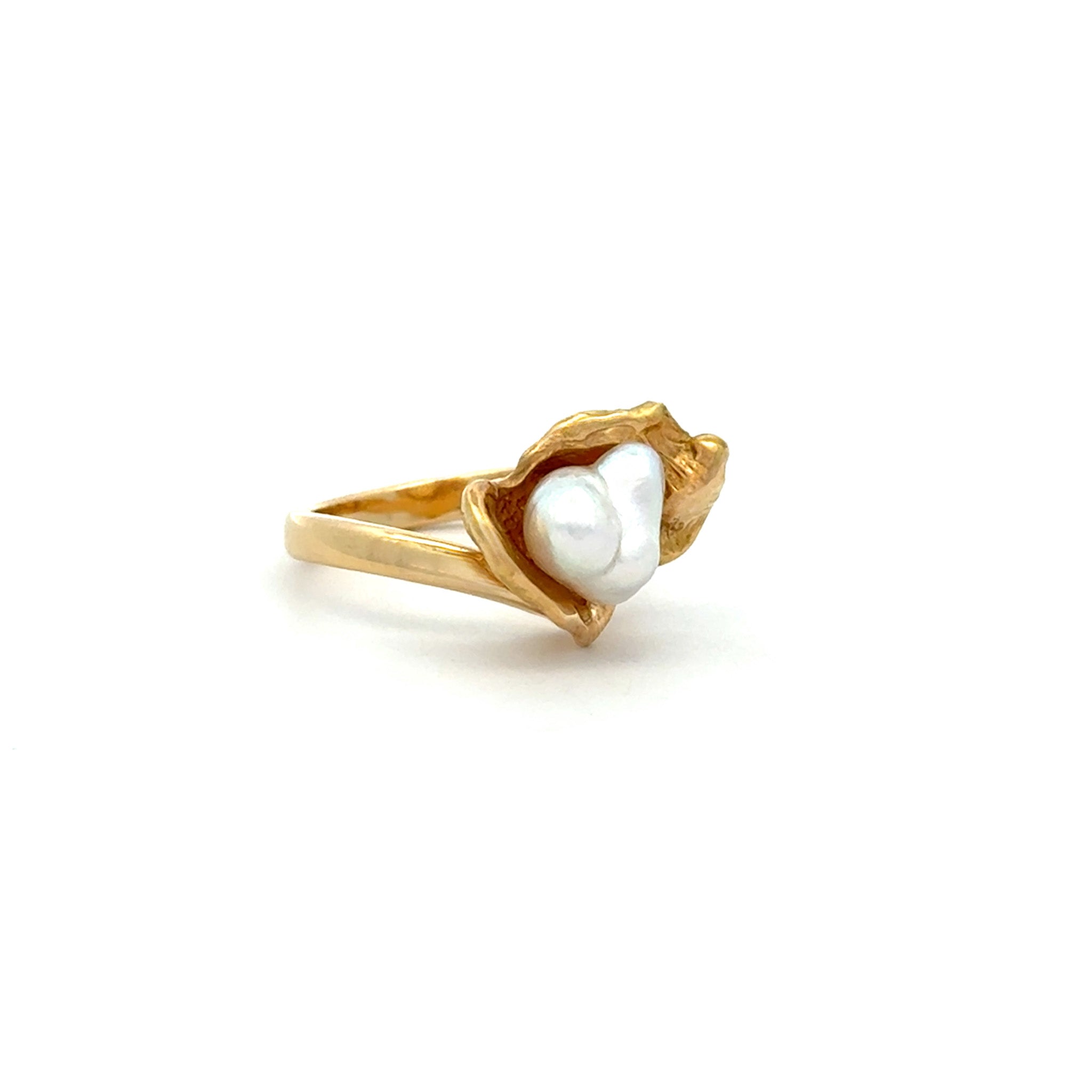 Untamed 18K Yellow Gold Australian South Sea 0.6 g Keshi Pearl Ring front view