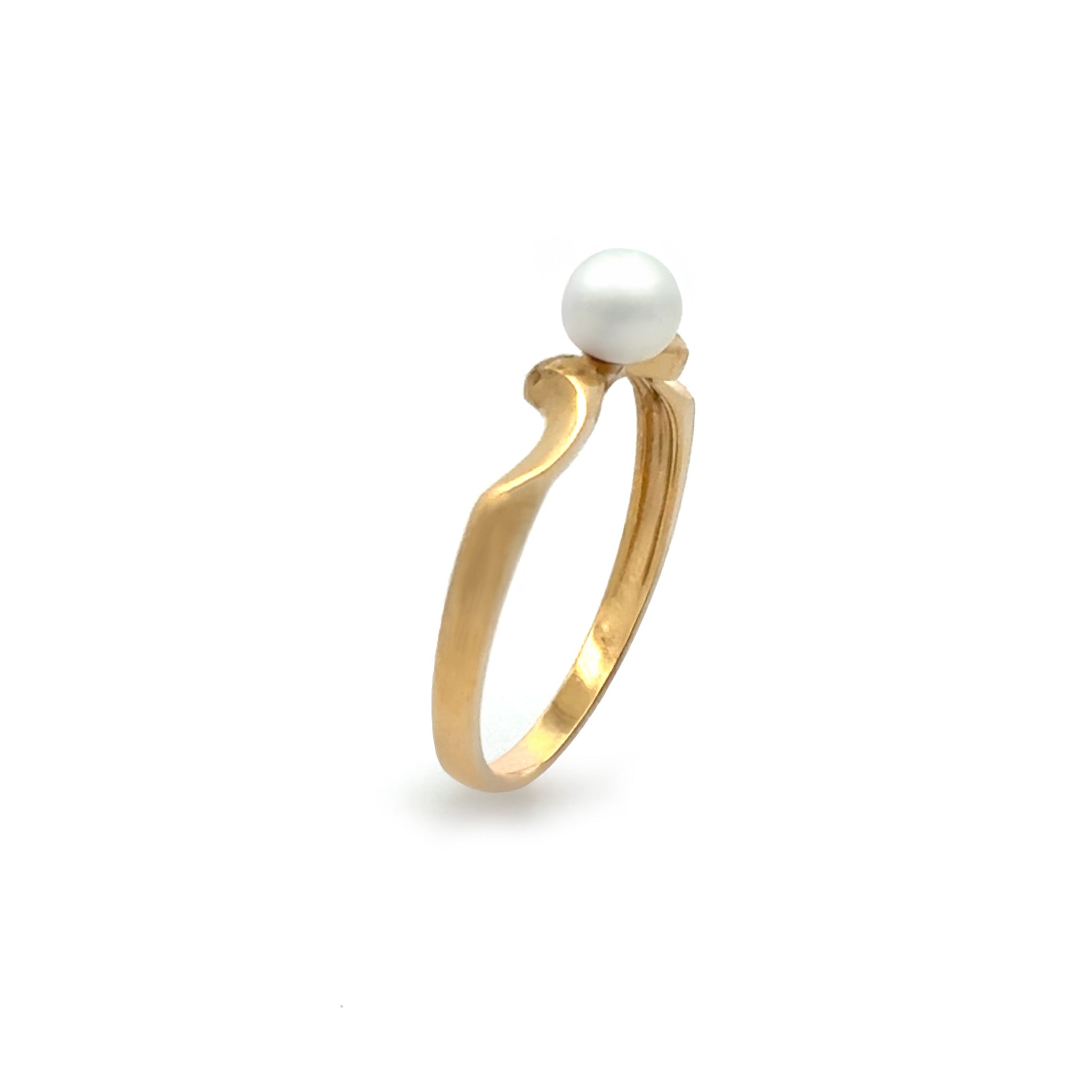 18K Yellow Gold Australian South Sea 0.1g Keshi Pearl Ring side view