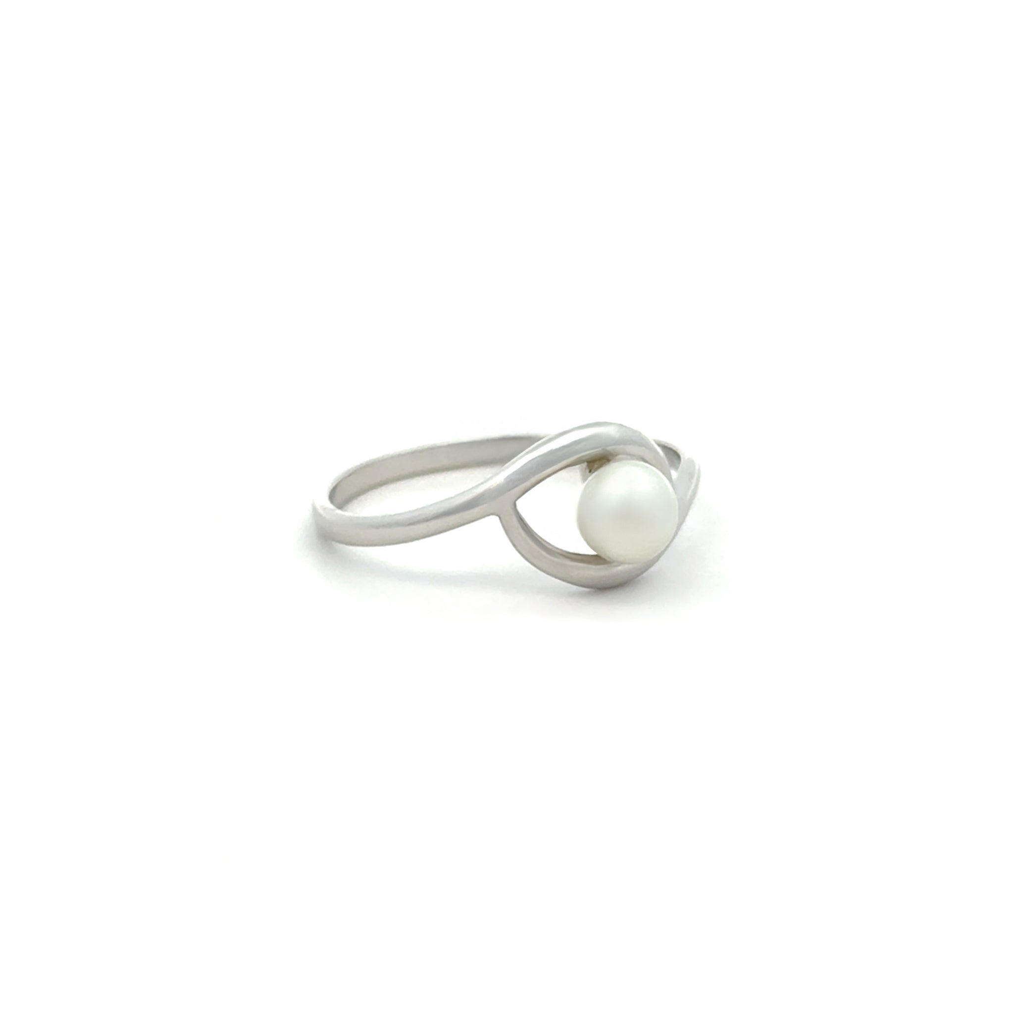Sterling Silver Australian South Sea 0.2g Keshi Pearl Ring side view on white background