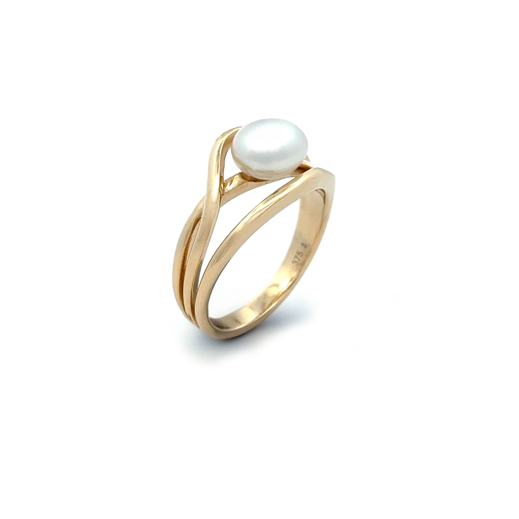 9K Yellow Gold Australian South Sea 0.5g Keshi Pearl Ring side view