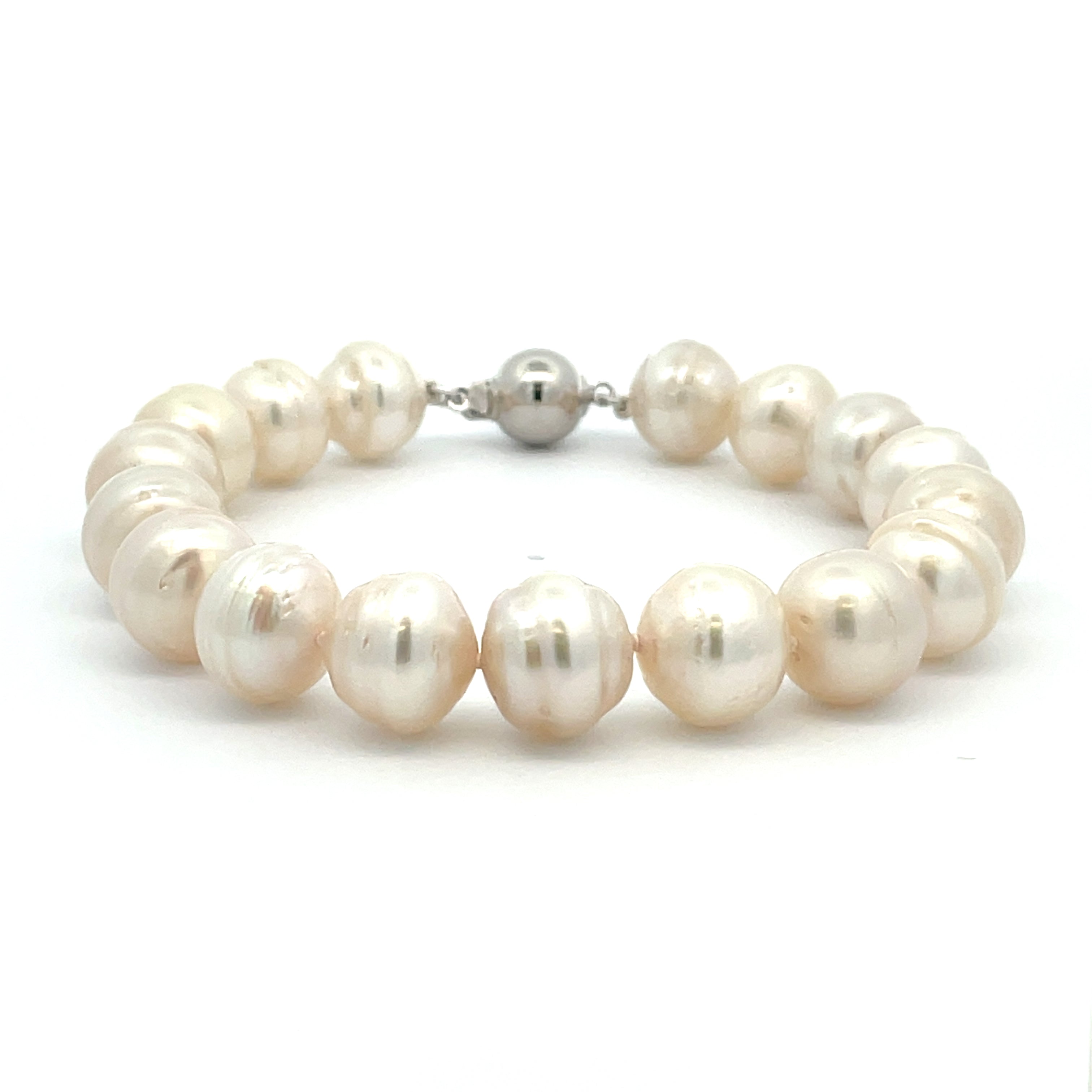 Genuine sales pearl bracelet