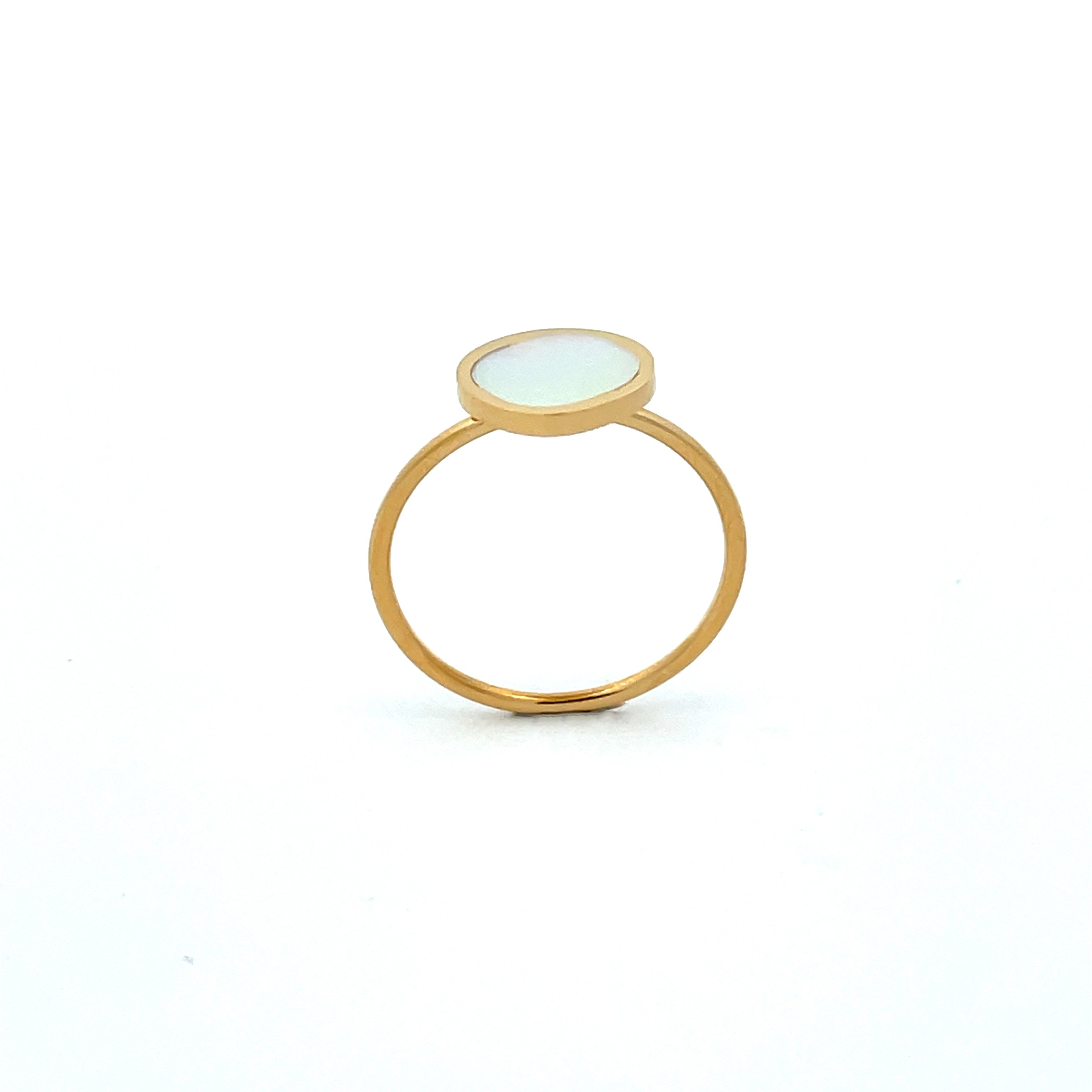 Vergoldeter Edelstahl-Ring aus weißem Perlmutt