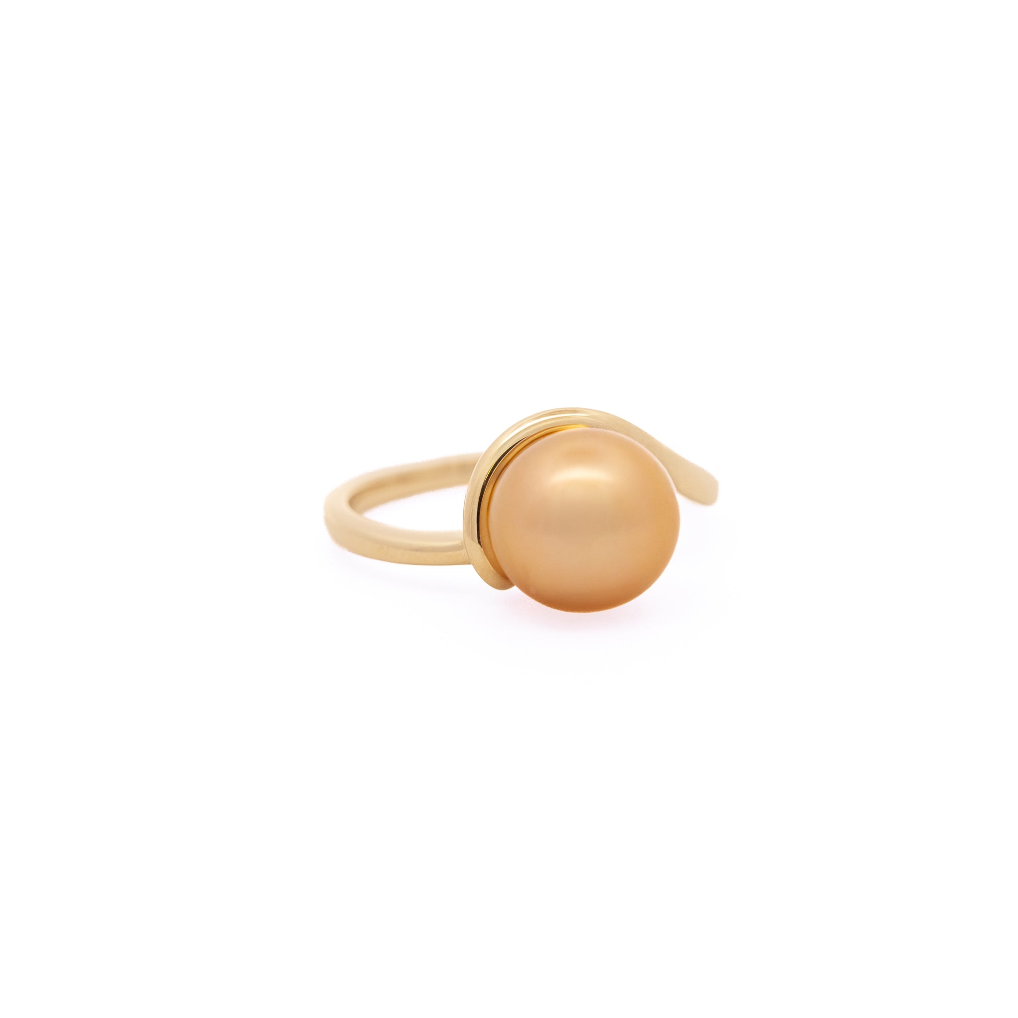 9K Yellow Gold South Sea Cultured 8-9 mm Pearl Ring front view