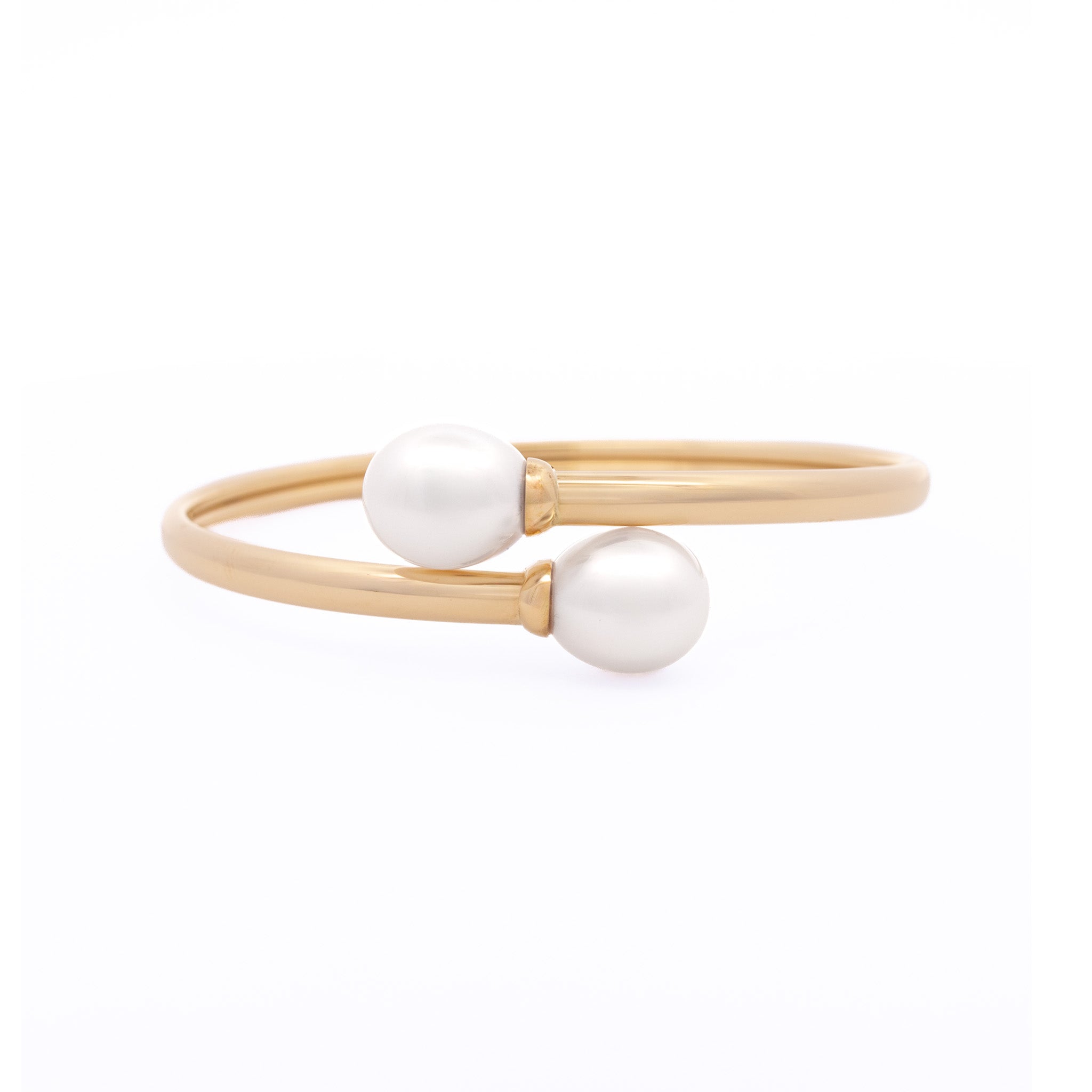 18K Yellow Gold Australian South Sea 10-11 mm Cultured Pearl Bangle front view