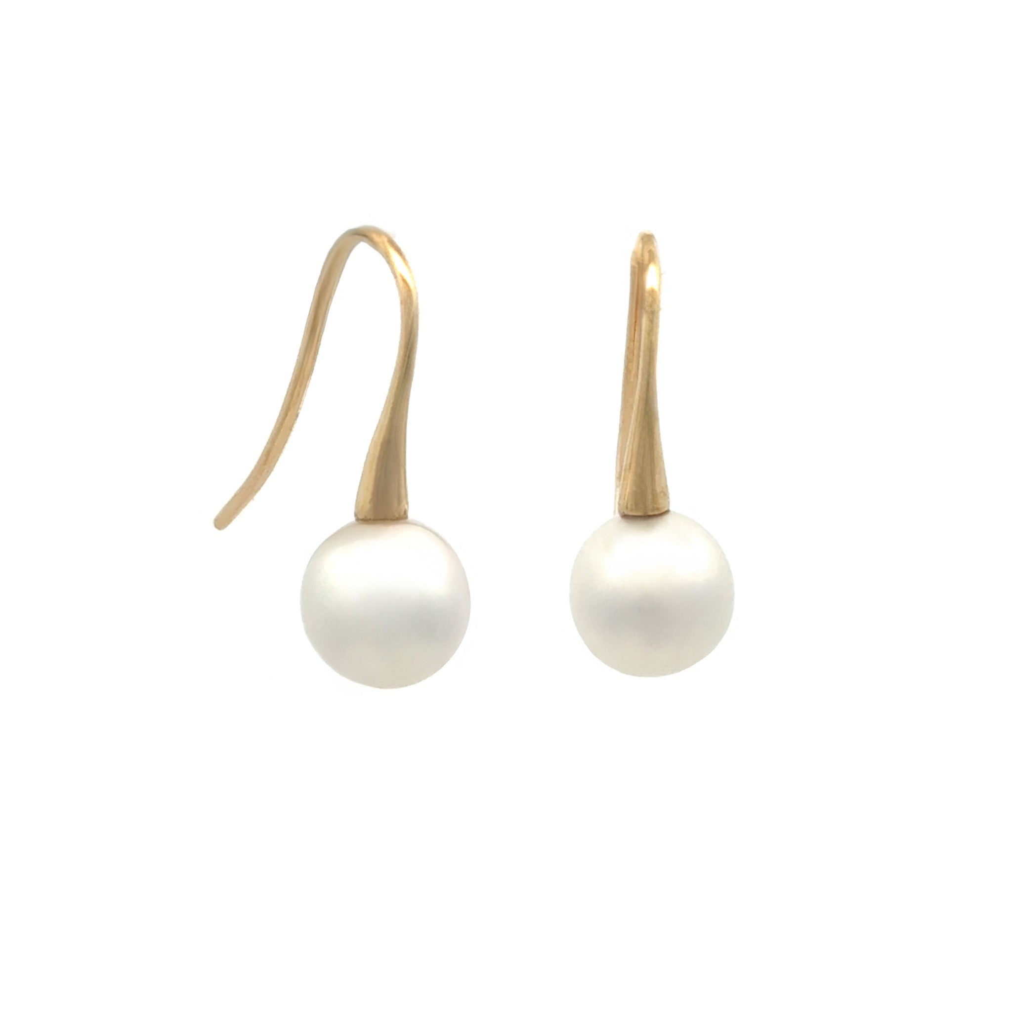 9K Yellow Gold Australian South Sea 8-9 mm Cultured Pearl Hook Earrings side  view on a white background