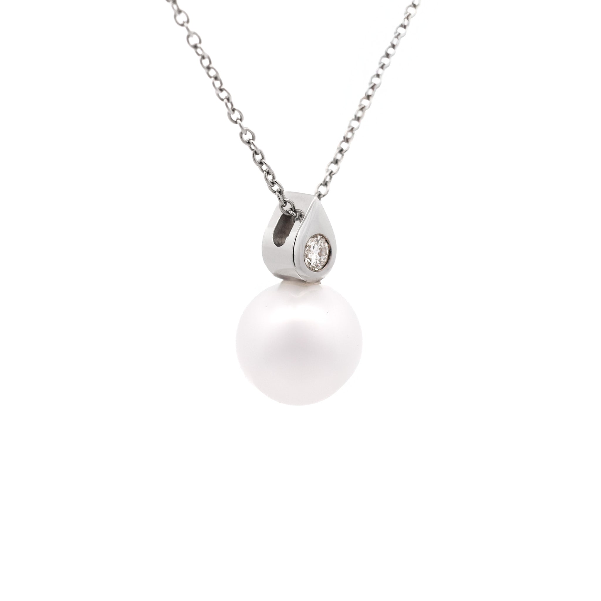 18K White Gold Australian South Sea 13-14 mm Cultured Pearl and Diamond Pendant side view