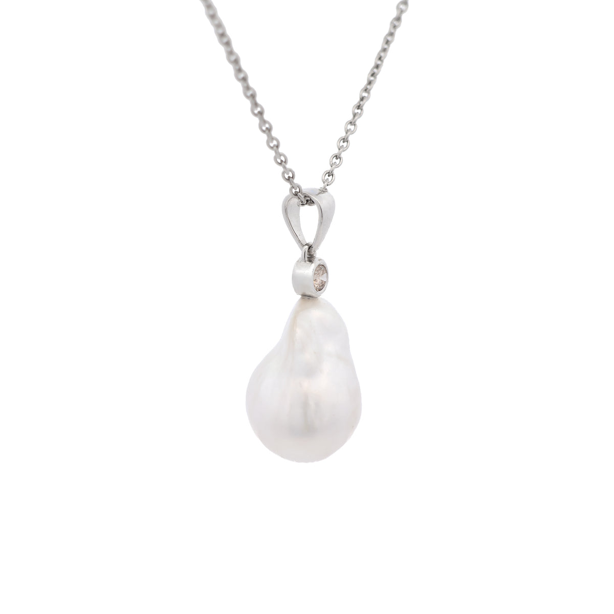 9K White Gold Australian South Sea 13-14 mm Cultured Pearl Pendant side view
