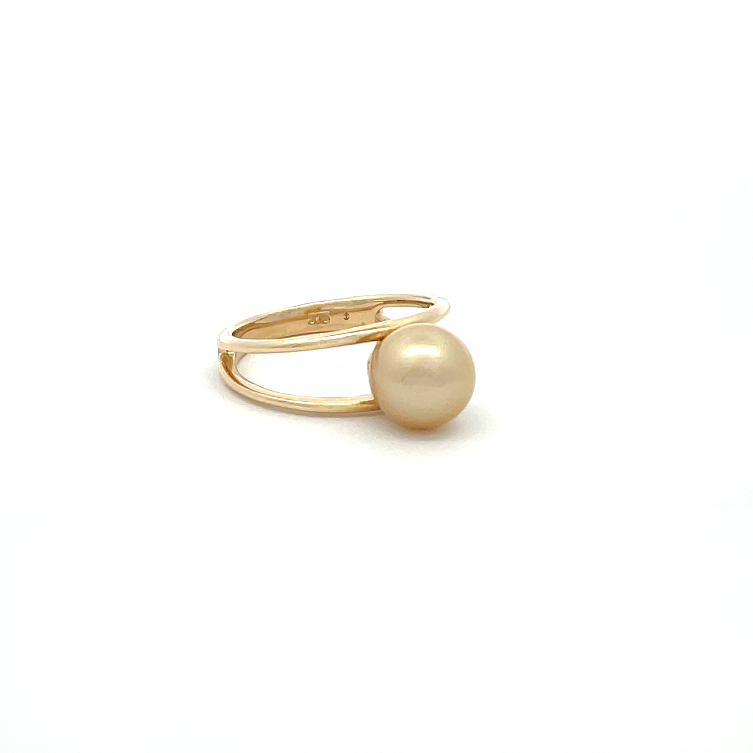 9K Yellow Gold South Sea Cultured 8 - 9mm Pearl Ring
