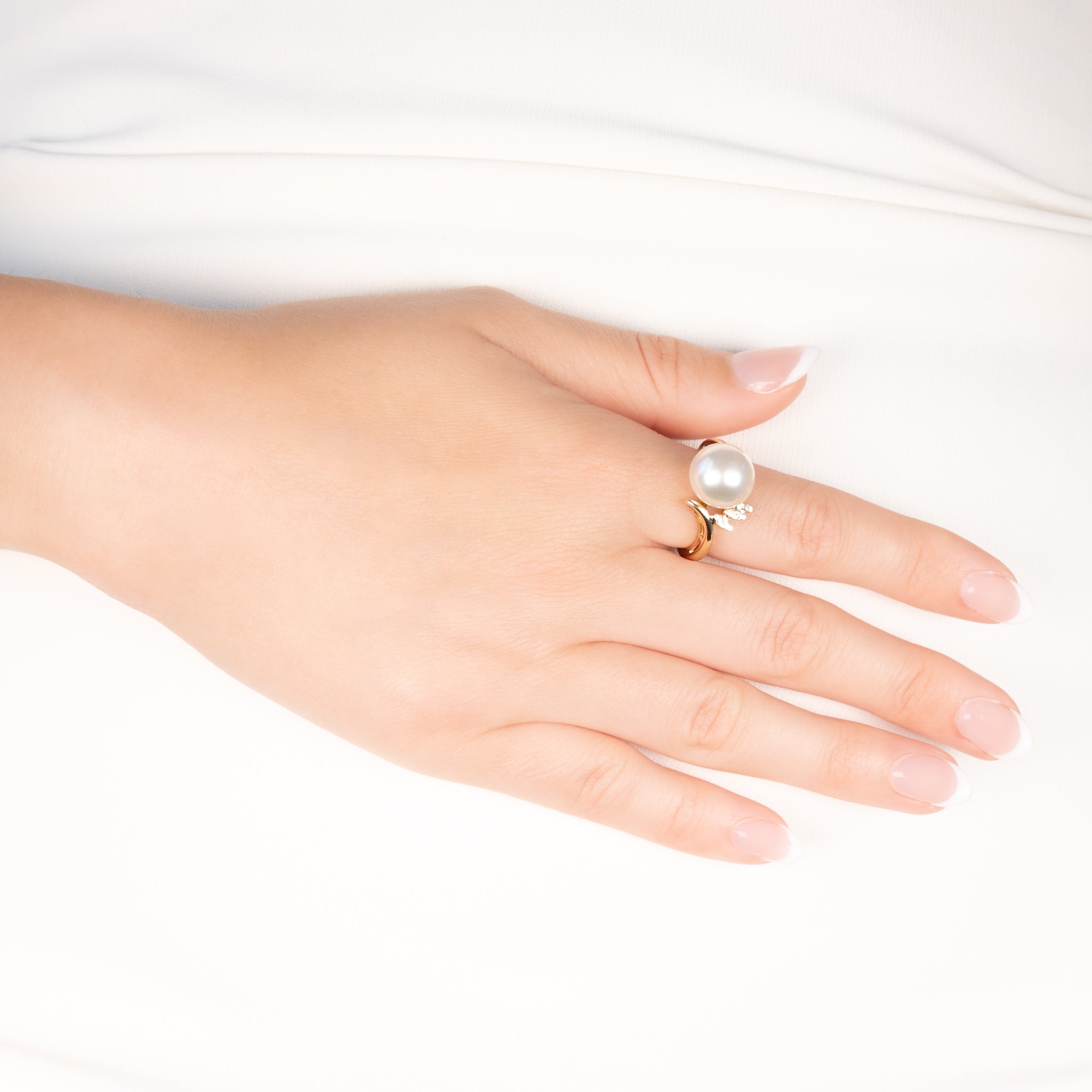 9K Yellow Gold Australian South Sea 12-13 mm Cultured Pearl and Diamond Ring