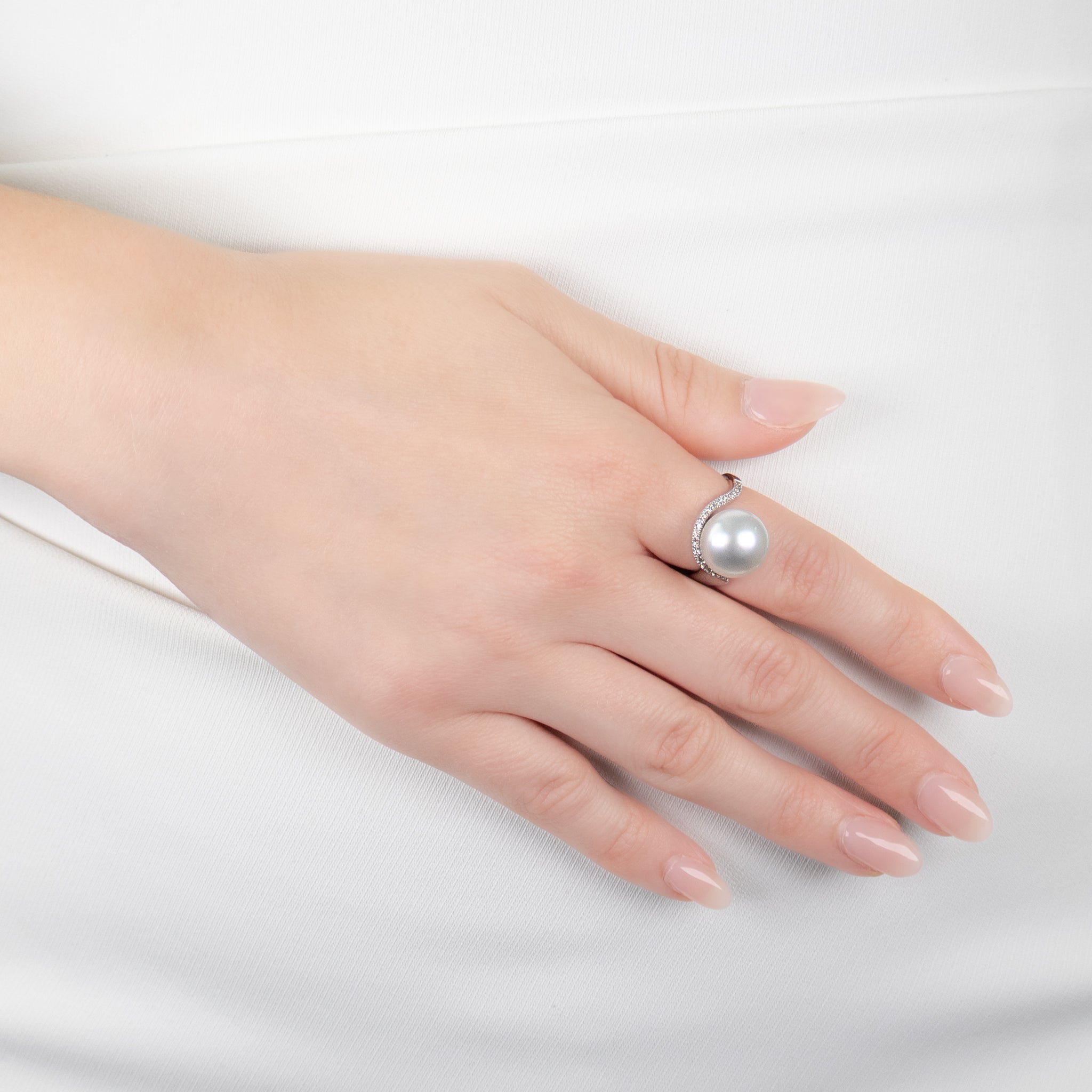 9K White Gold Australian South Sea 12-13 mm Cultured Pearl and Diamond Ring