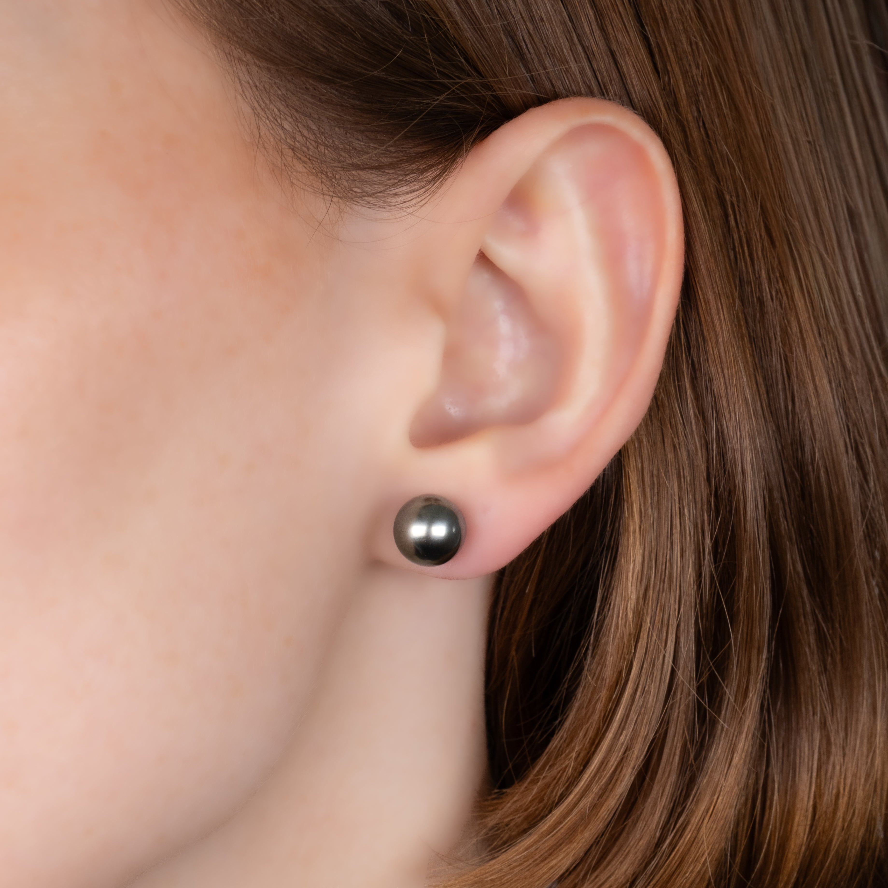 9K Yellow Gold Tahitian 9-10mm Cultured Pearl Stud Earrings on a model