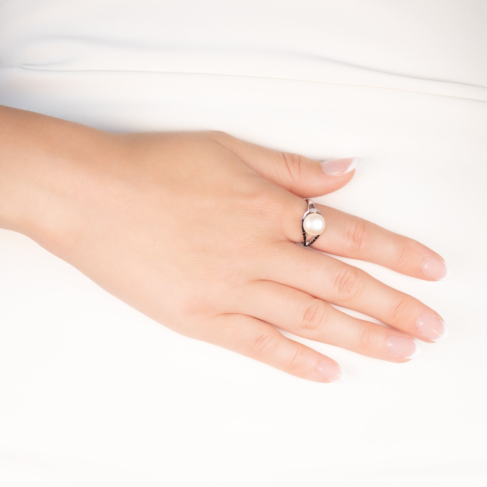 Sterling Silver Freshwater Pearl 9.5-10mm Black Spinel & Cubic Zirconia Ring