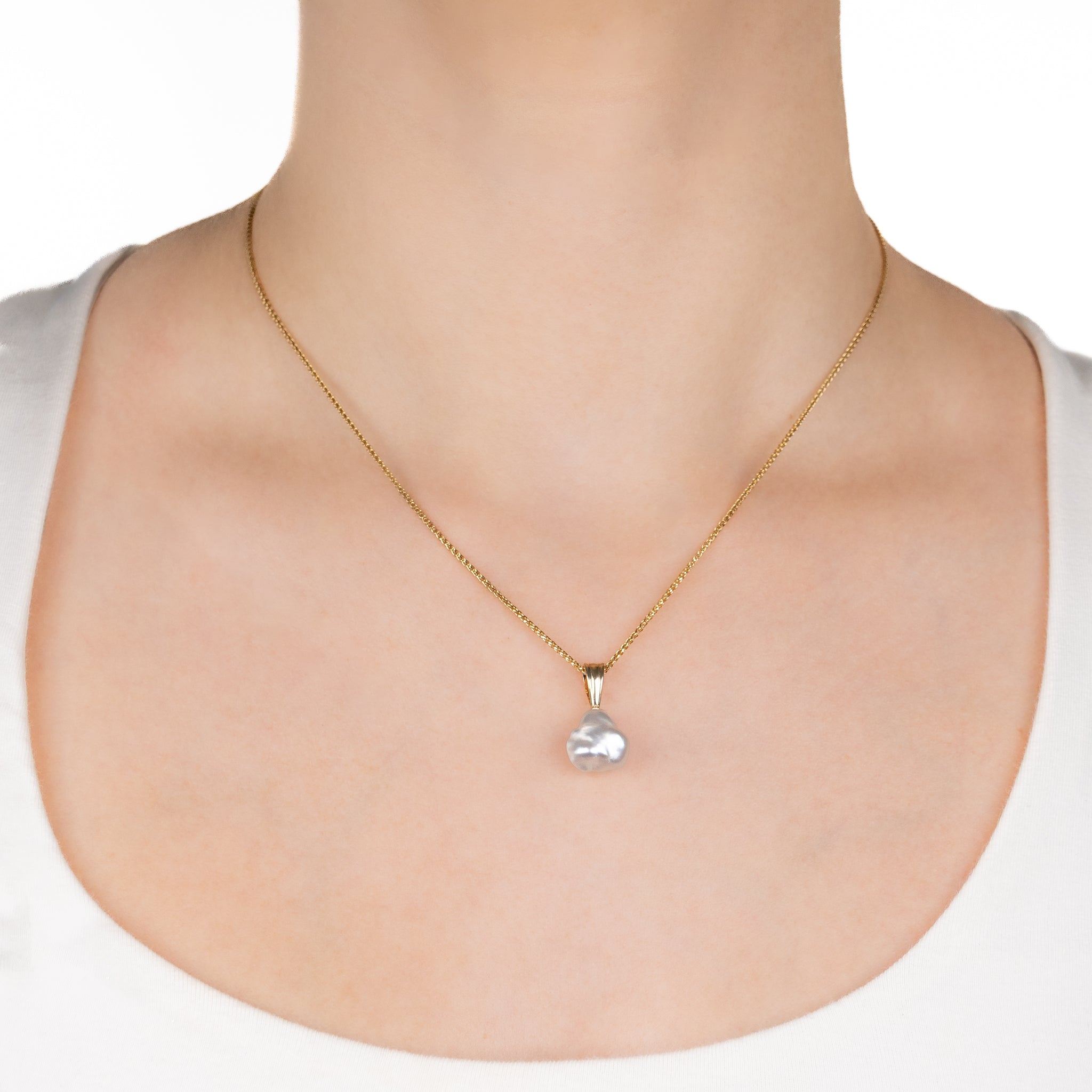 9K Yellow Gold Australian South Sea 1.4g Keshi Pearl Pendant