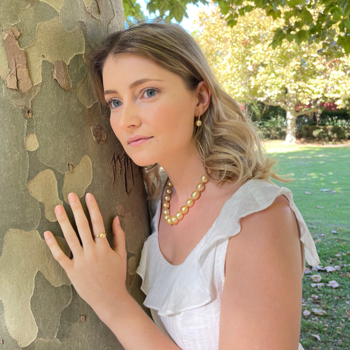 Gold 2025 colored pearls