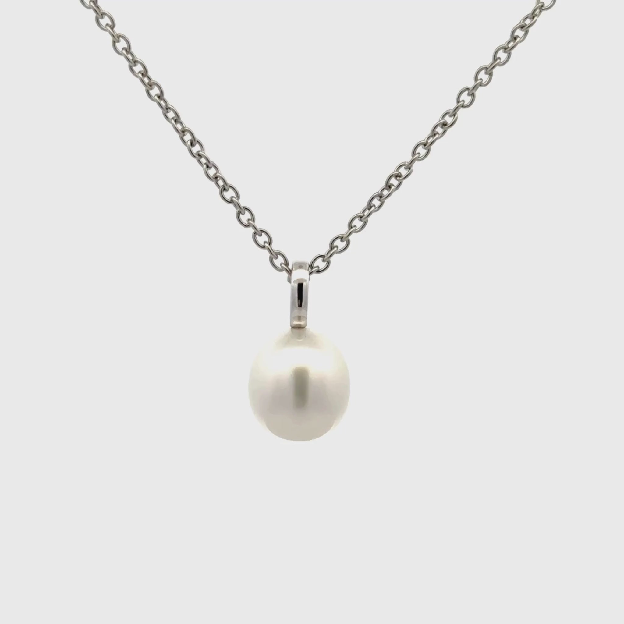 9K White Gold Australian South Sea 9-10 mm Cultured Pearl Pendant 360 view video