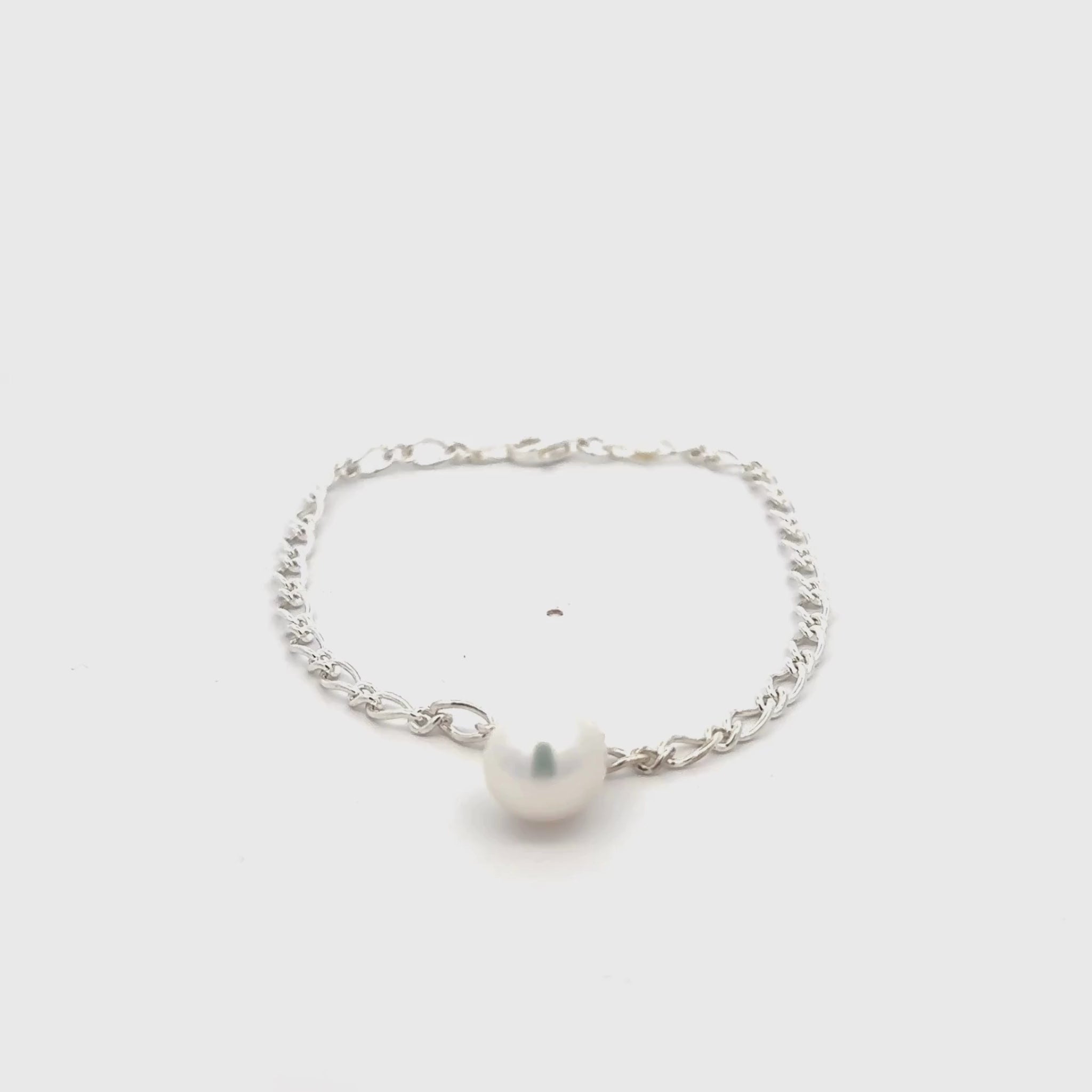 Sterling Silver Australian South Sea 9-10 mm Cultured Pearl Bracelet 360 view video