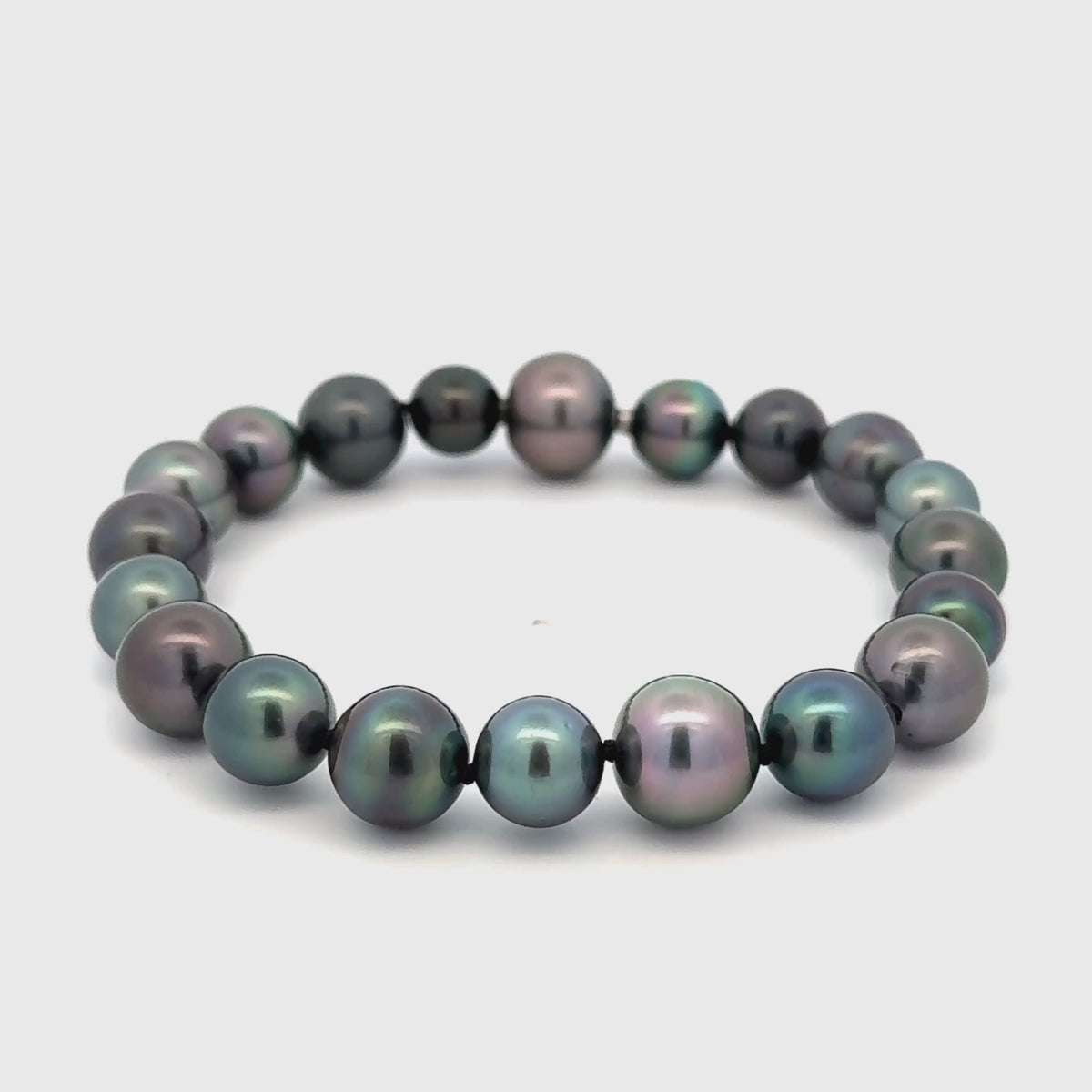Tahitian Cultured Pearl 20 cm Strand Bracelet 360 view