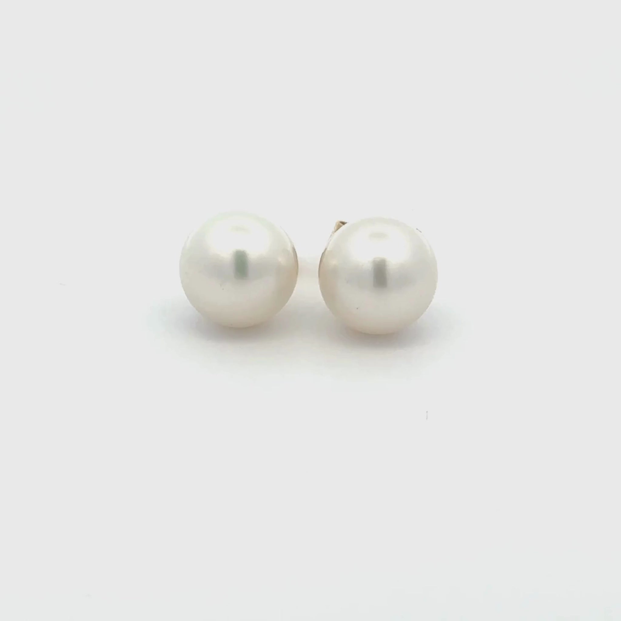 18K Yellow Gold Australian South Sea 10-11 mm Cultured Pearl Stud Earrings 360 view video
