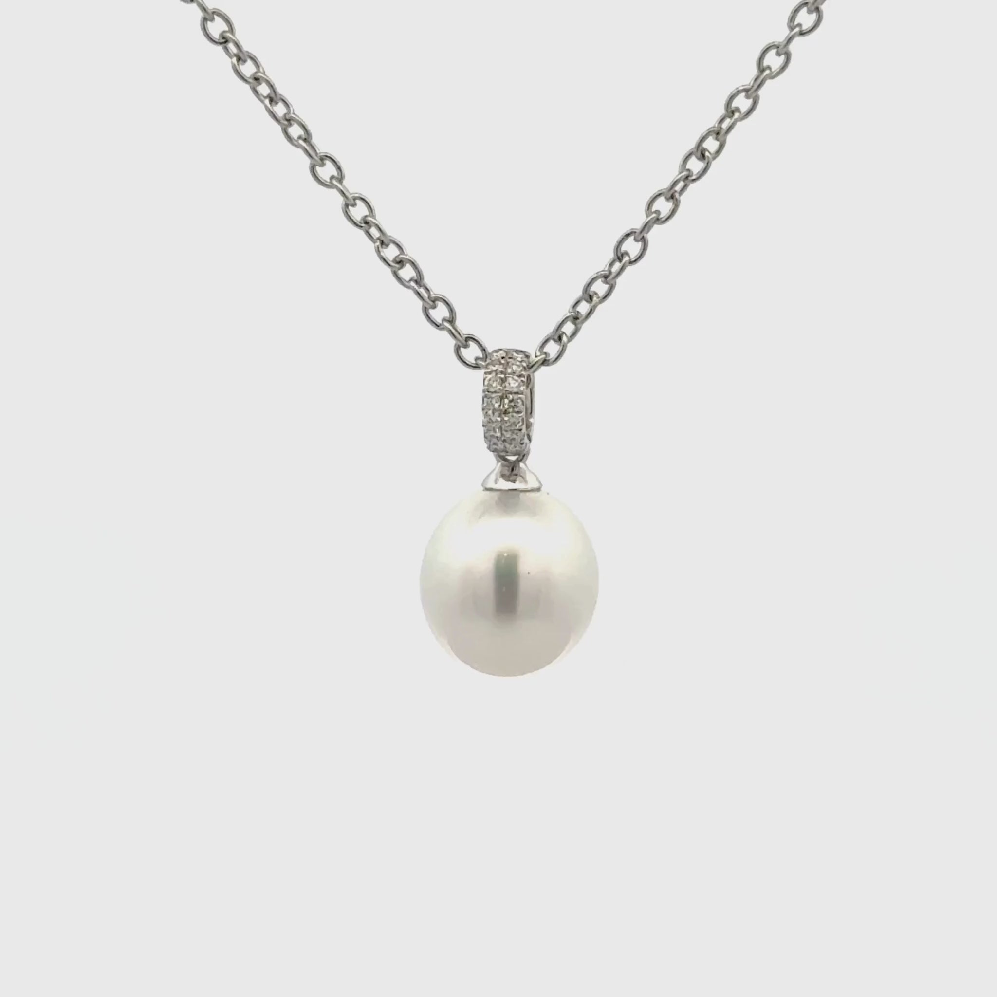 18K White Gold Australian South Sea 9-10 mm Cultured Pearl and Diamond Pendant 360 view video
