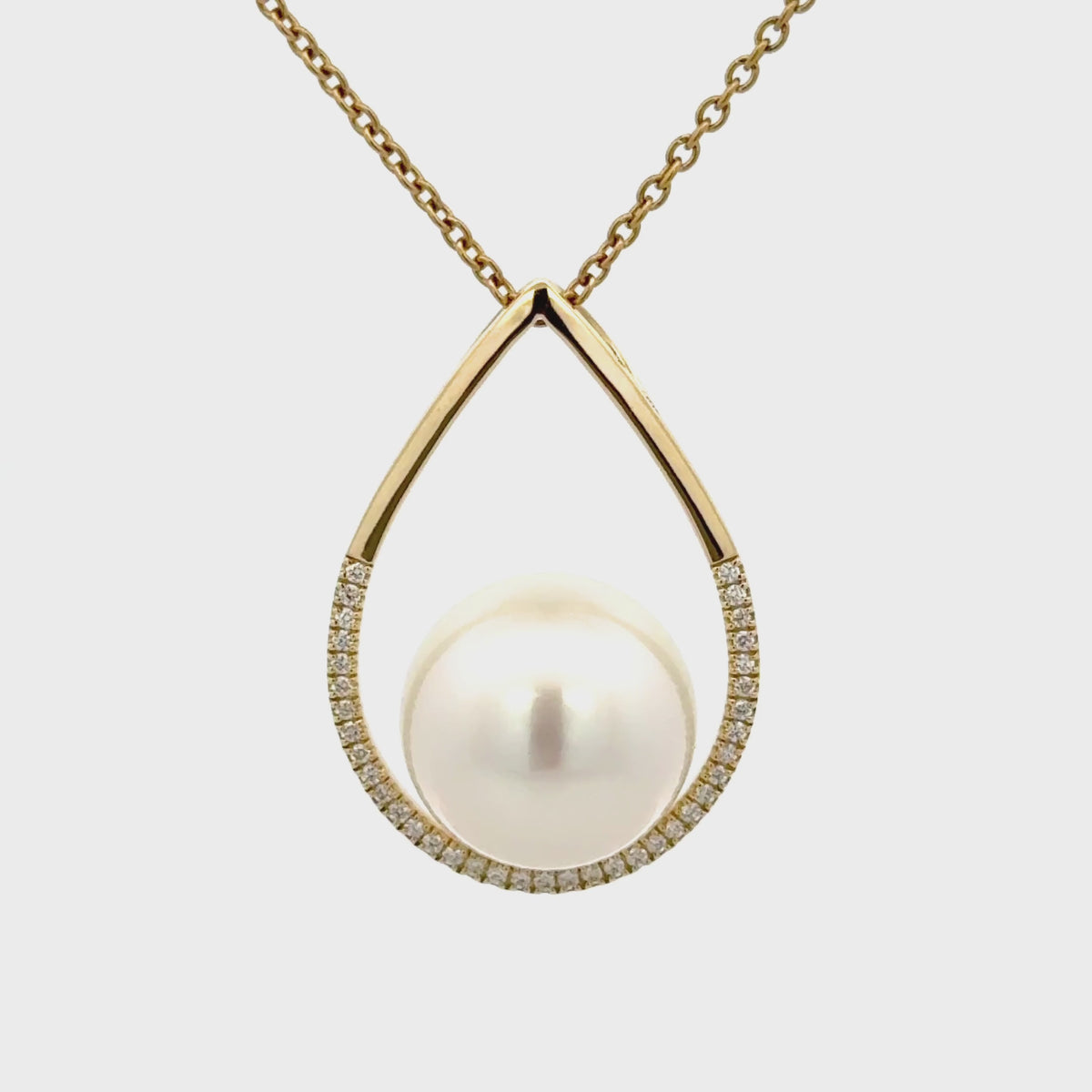 18K Yellow Gold Australian South Sea Cultured 14-15mm Pearl and Diamond Teardrop Pendant 360 view