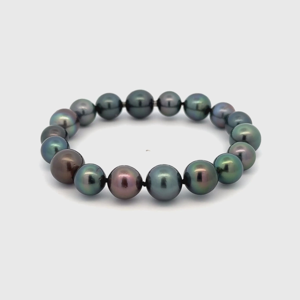 Tahitian Cultured Pearl 18 cm Strand Bracelet 360 view