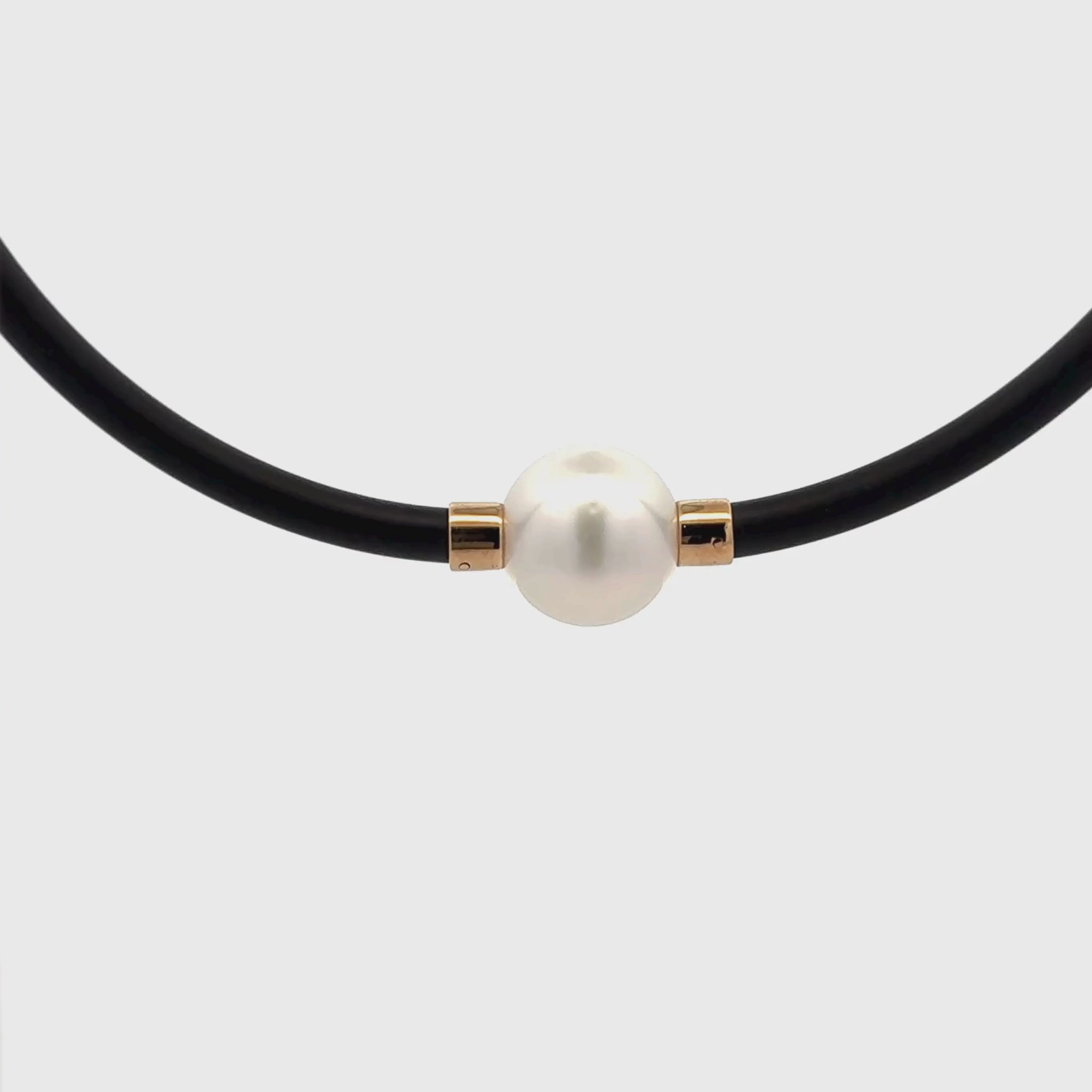9K Yellow Gold Australian South Sea 13-14 mm Cultured Pearl Neoprene Necklace 360 video