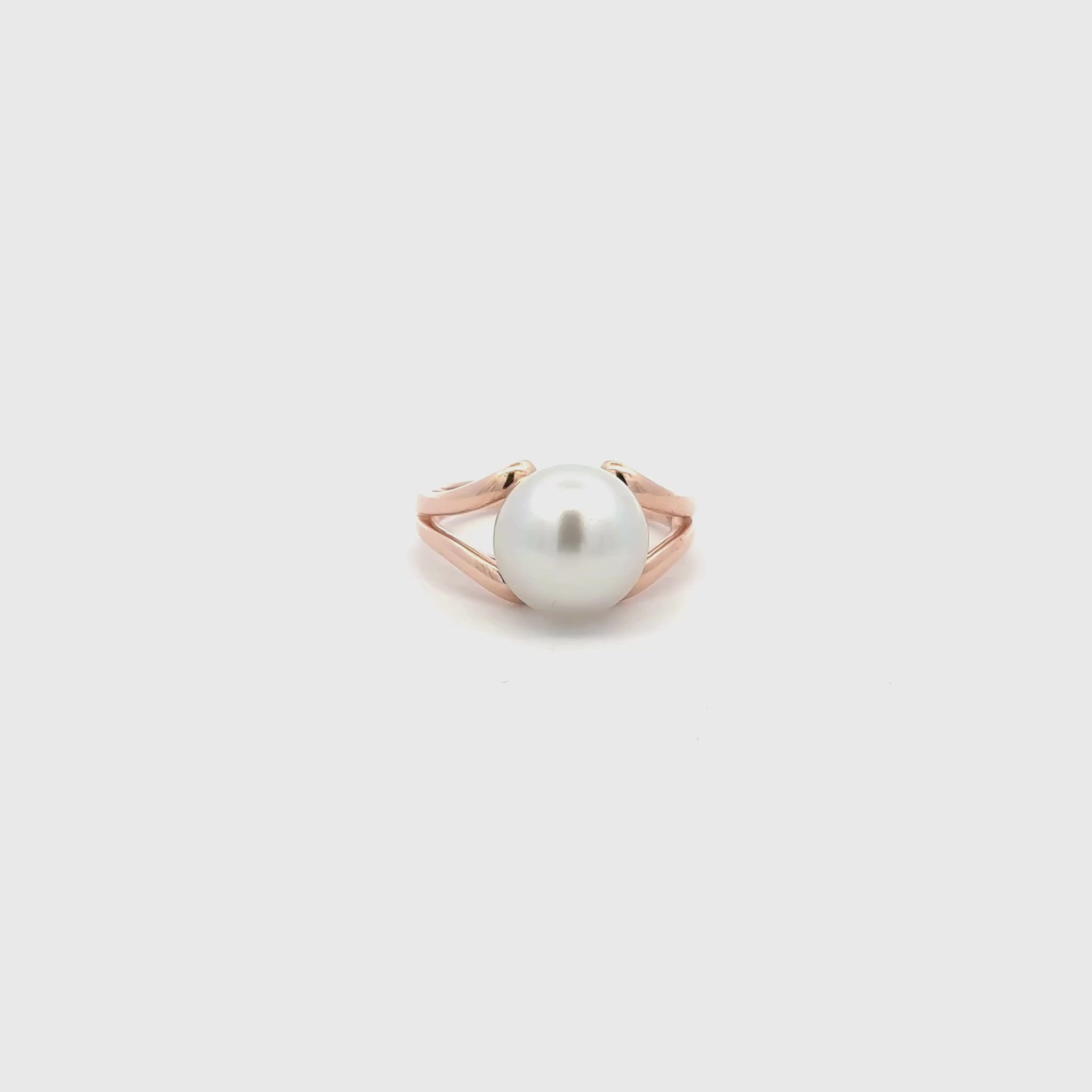 360 view of 9K Rose Gold Australian South Sea 11-12mm Cultured Pearl Ring on a white background