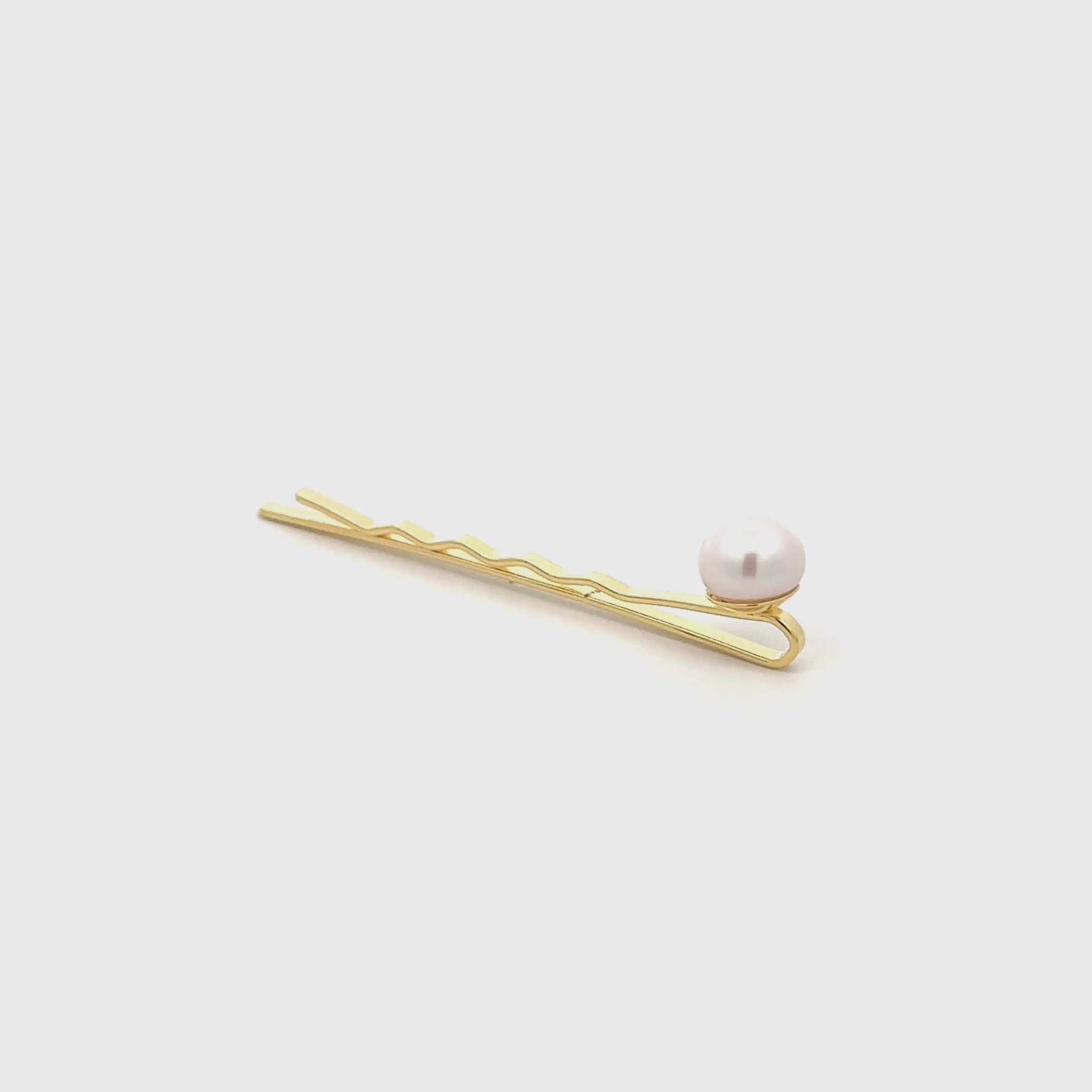 Gold Plated Brass 8.5-9 mm Freshwater Pearl Hair Clip 360 view video