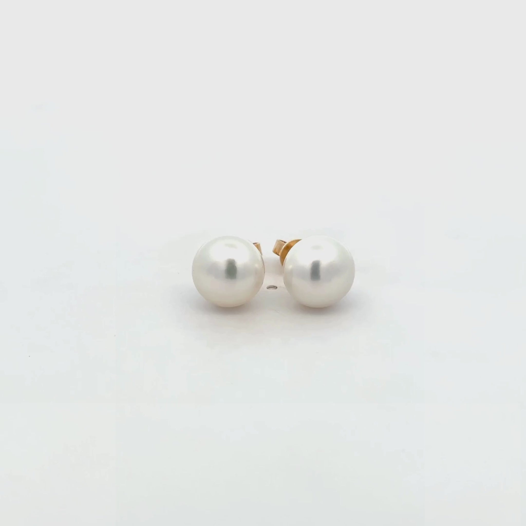 9K Yellow Gold Australian South Sea 10-11 mm Cultured Pearl Stud Earrings 360 view video