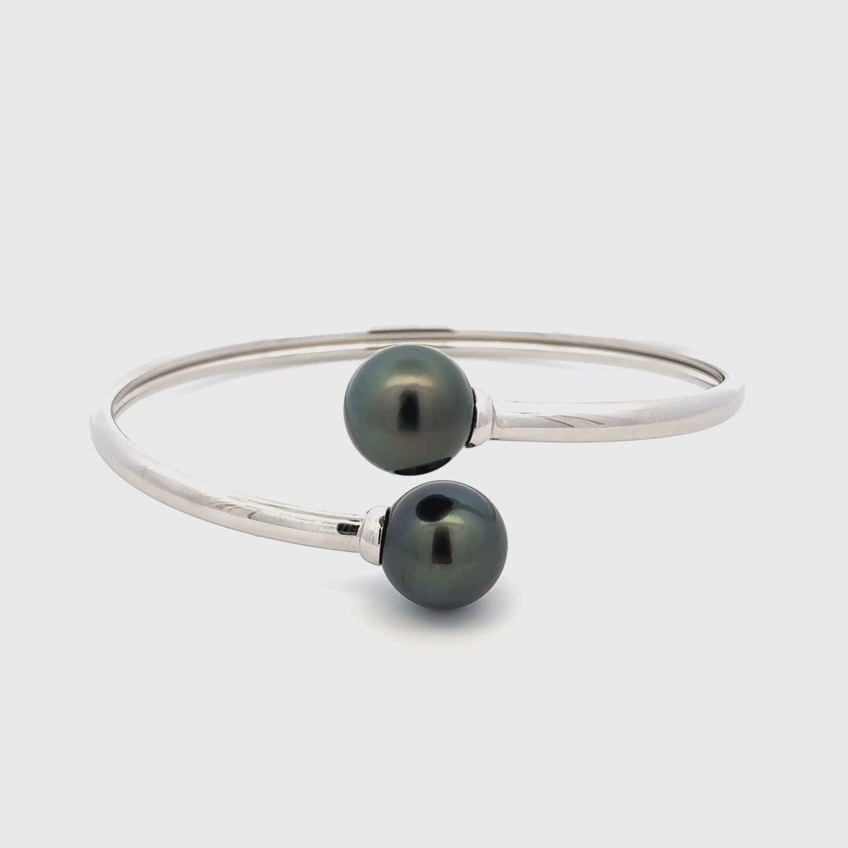 Sterling Silver Tahitian 12-13 mm Cultured Pearl Bangle 360 view