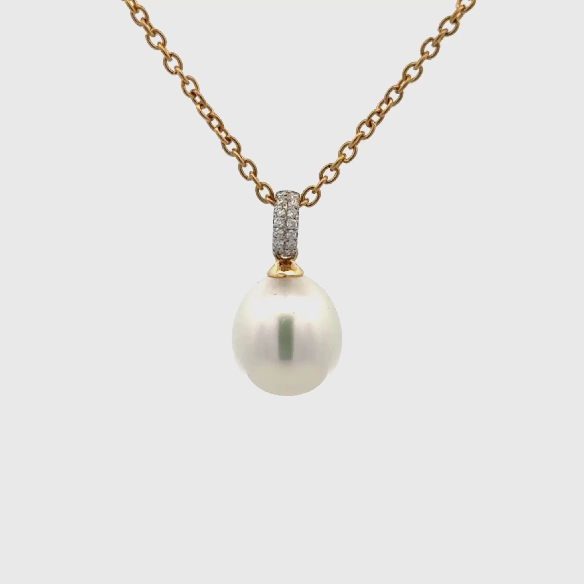 18K Yellow Gold Australian South Sea 9-10 mm Cultured Pearl and Diamond Pendant 360 view video