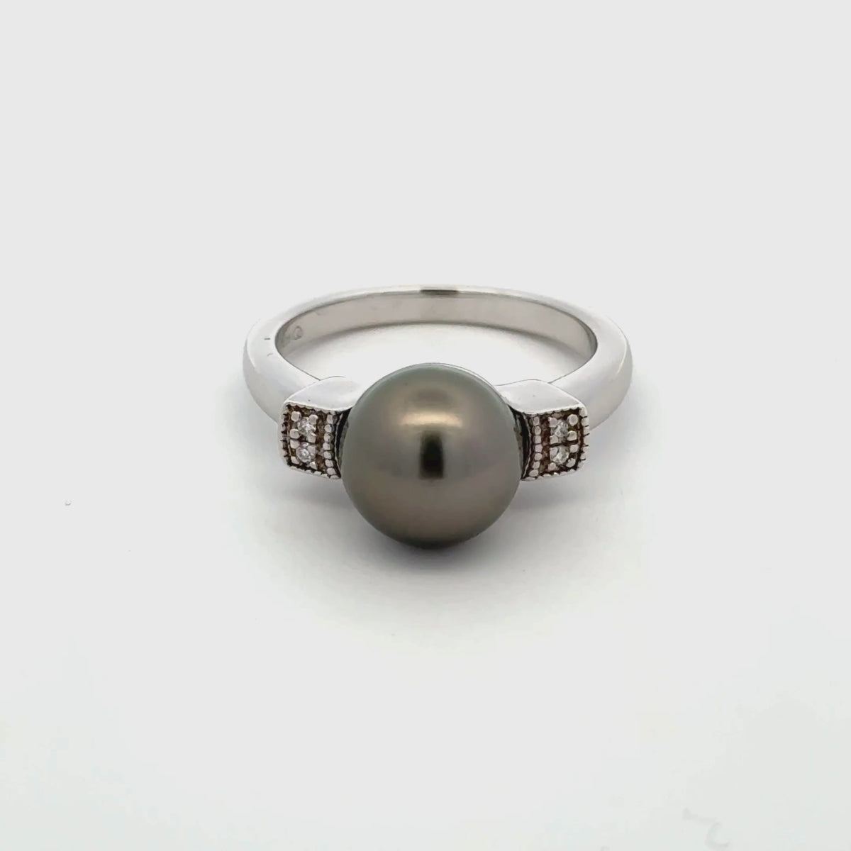 Sterling Silver Tahitian 9-10 mm Cultured Pearl and Diamond Ring 360 view