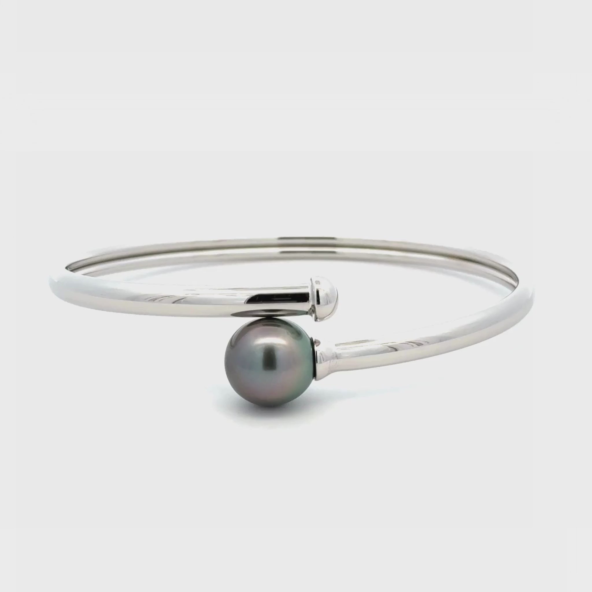 Sterling Silver Tahitian 10-11 mm Cultured Pearl Bangle 360 degree video on white background